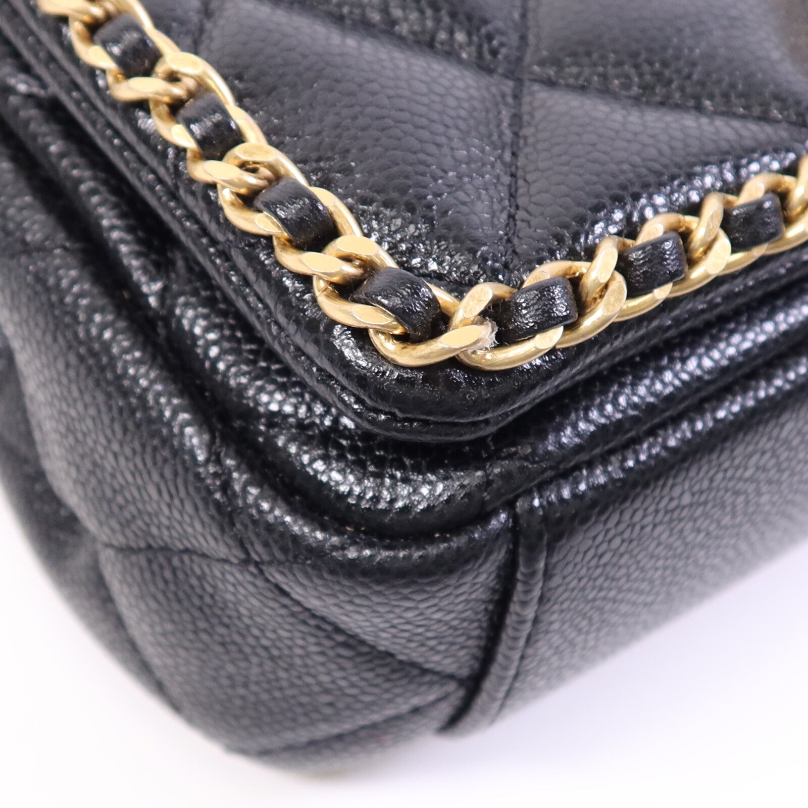 CHANEL 牛皮皮革Seasonal Matelasse金扣鏈帶肩背袋