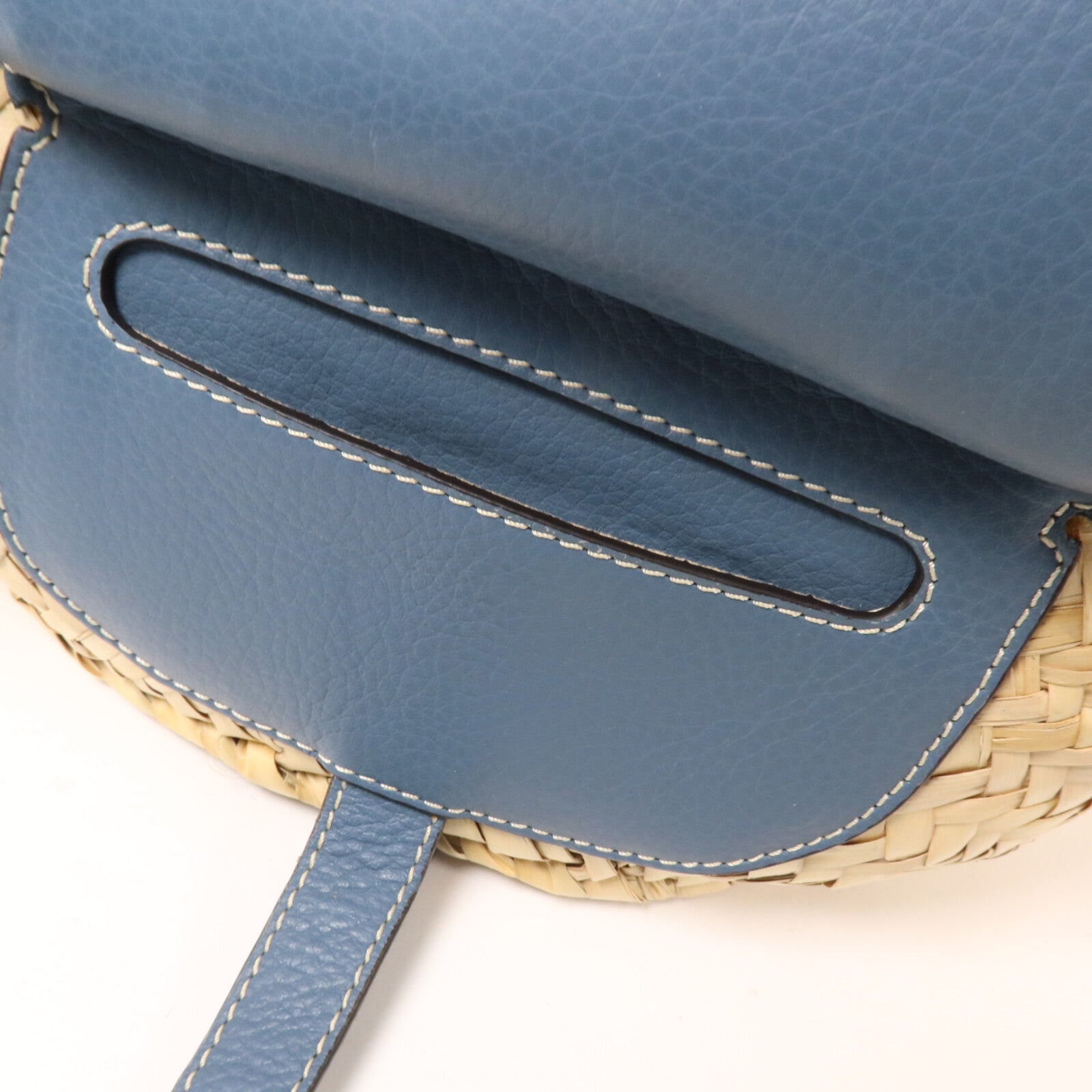 Chloe Raffia Marcie Busket手挽袋