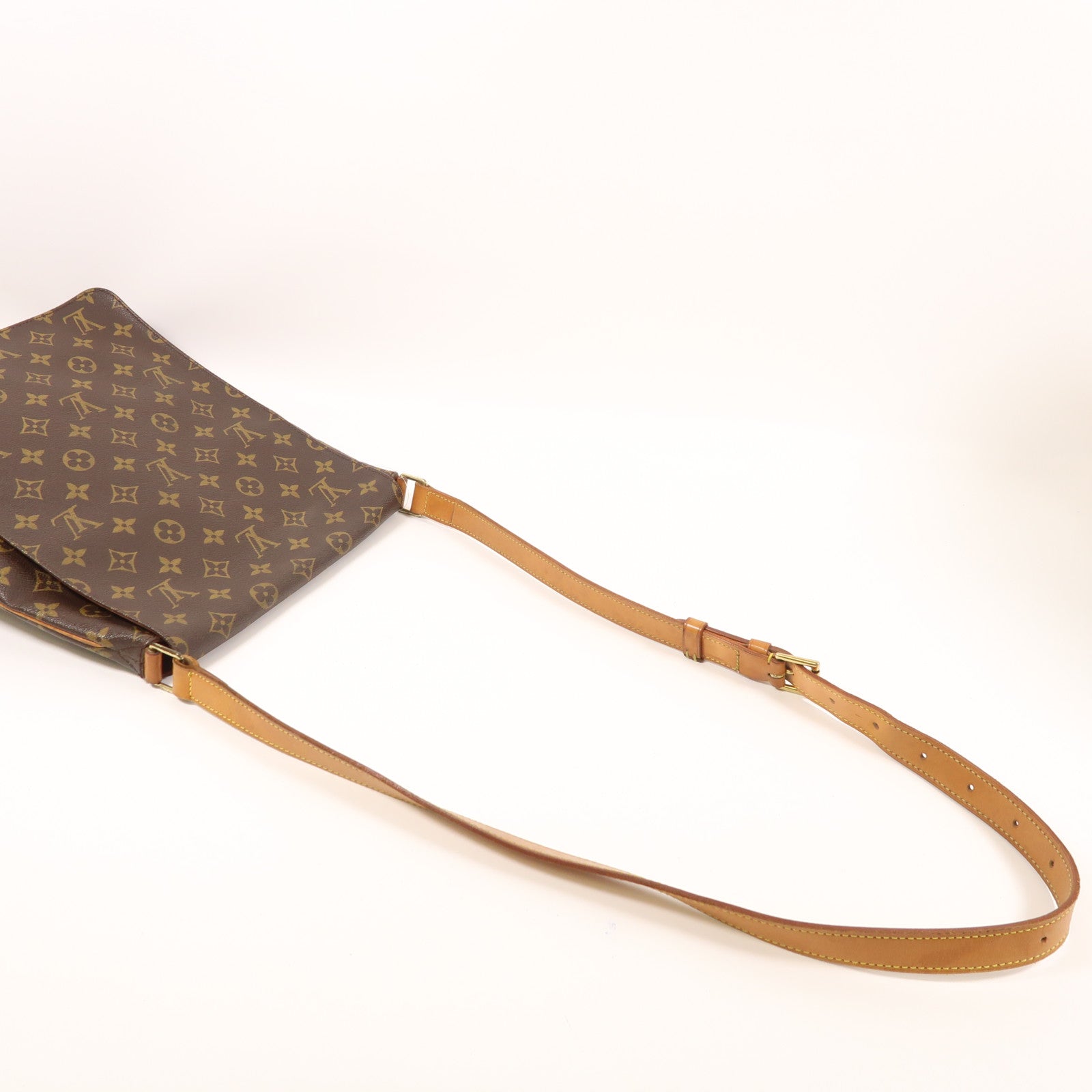 LOUIS VUITTON 【激減優惠】Monogram Musette金扣肩背袋