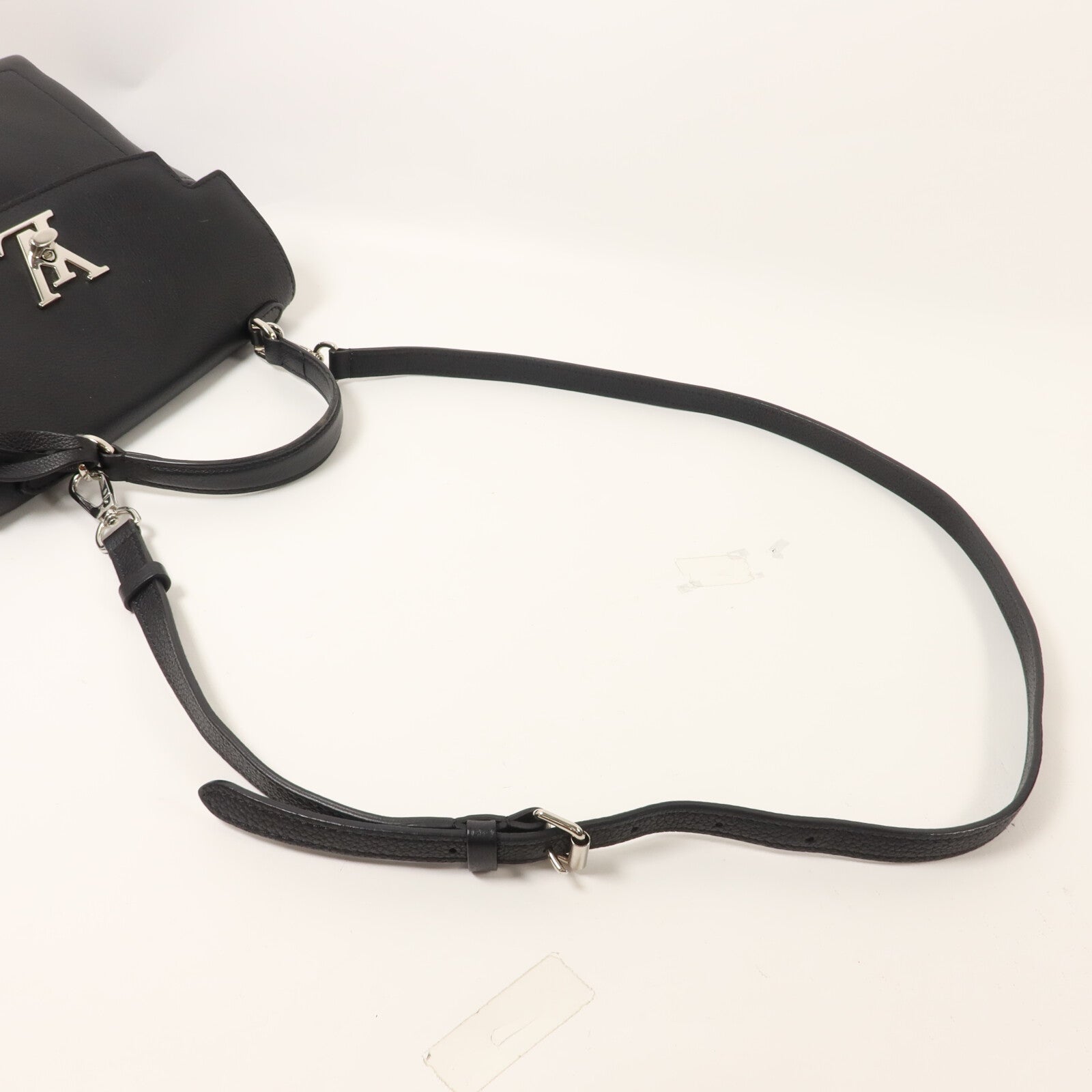 LOUIS VUITTON 牛皮皮革Lockme Ever BB手挽肩背兩用袋