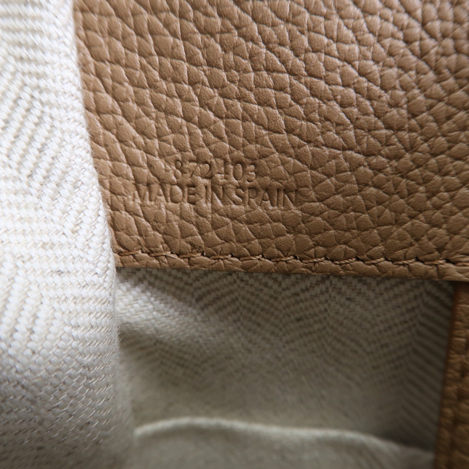 LOEWE 牛皮皮革Compact Hammock金扣手挽肩背兩用袋