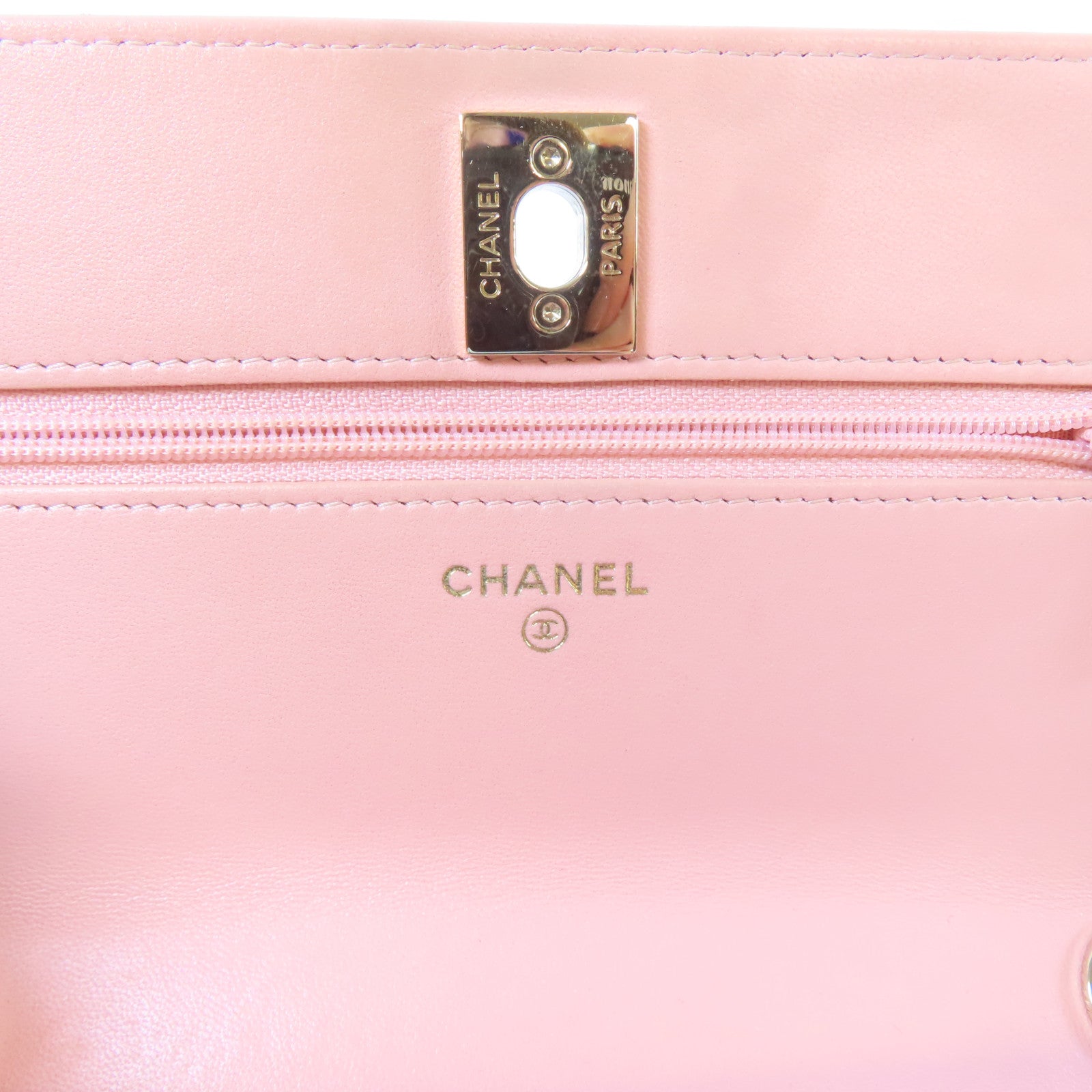 CHANEL 菱格羊皮皮革Chain Shoulder金扣鏈帶肩背袋粉紅色