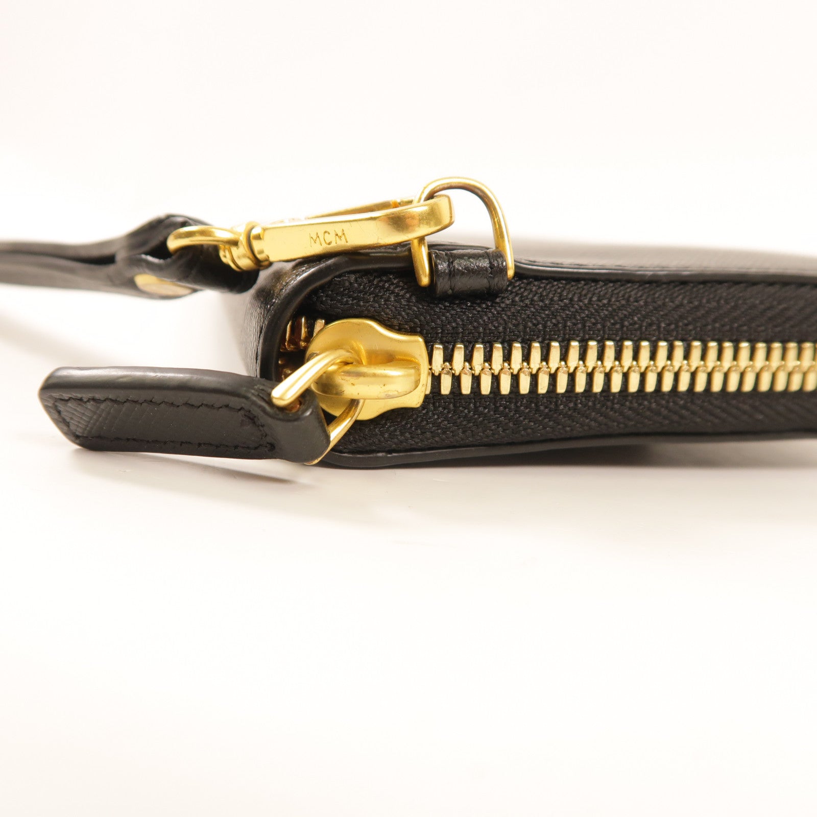 MCM 牛皮皮革Zipper Long Wallet金扣長錢包