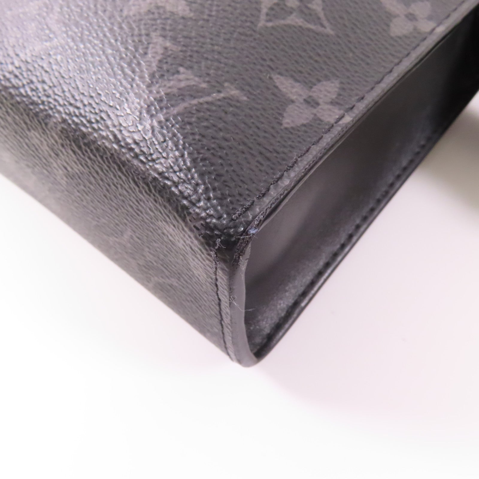 LOUIS VUITTON Monogram Eclipse Gaston銀扣肩背袋