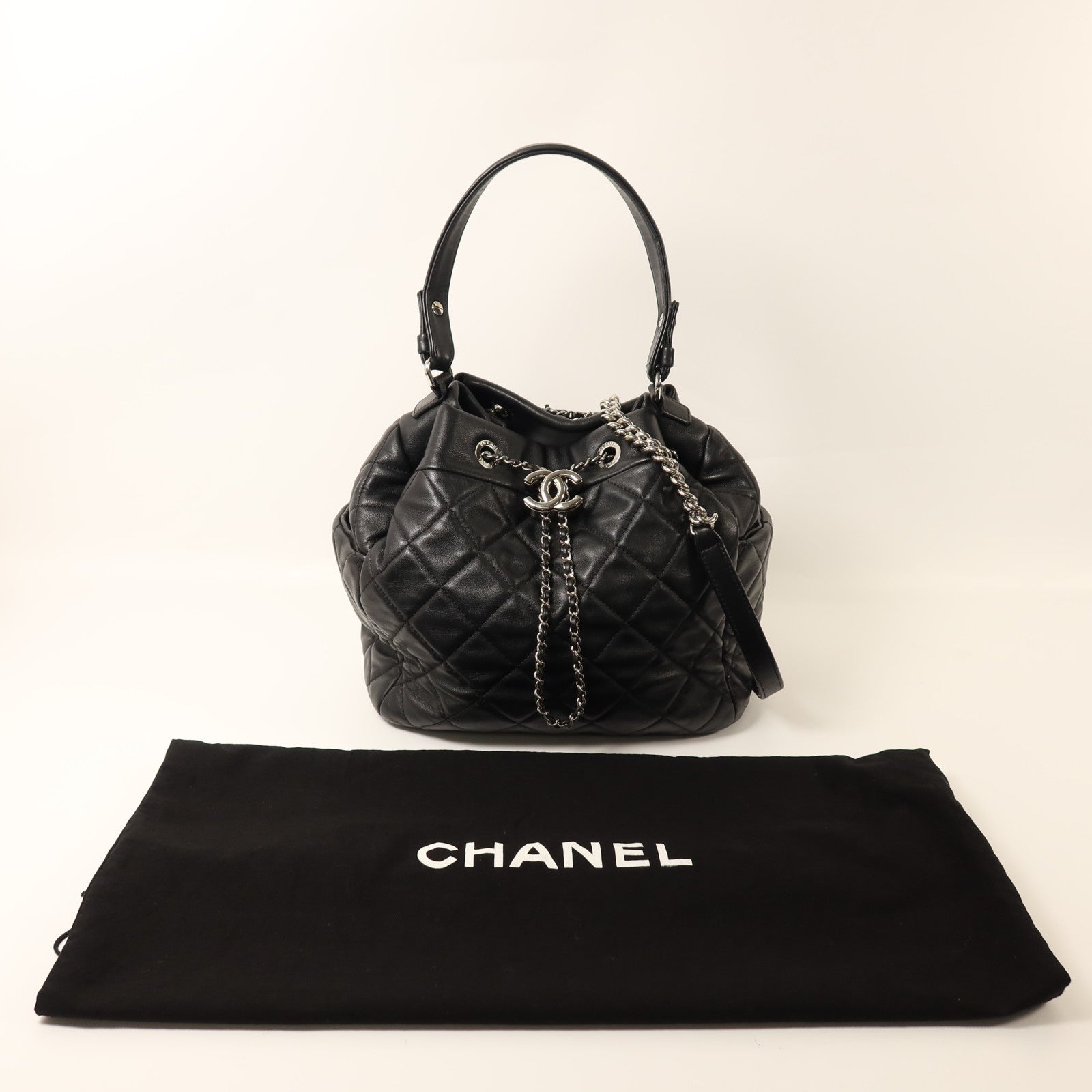 CHANEL 羊皮皮革Chain Shoulder銀扣鏈帶手挽肩背兩用袋