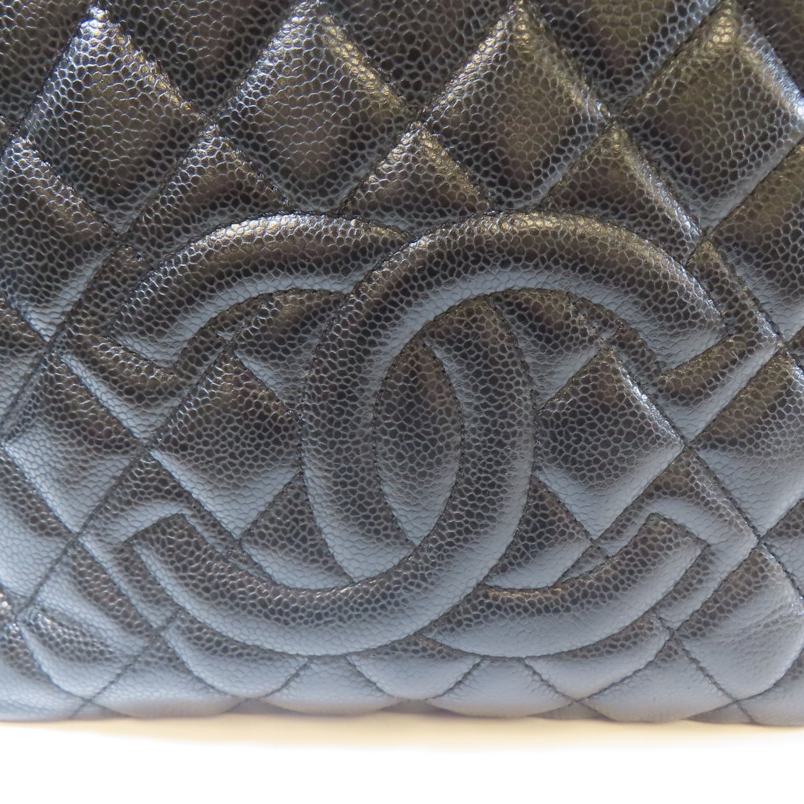 CHANEL 菱格Caviar皮革Shoulder Bag金扣鏈帶肩背袋黑色