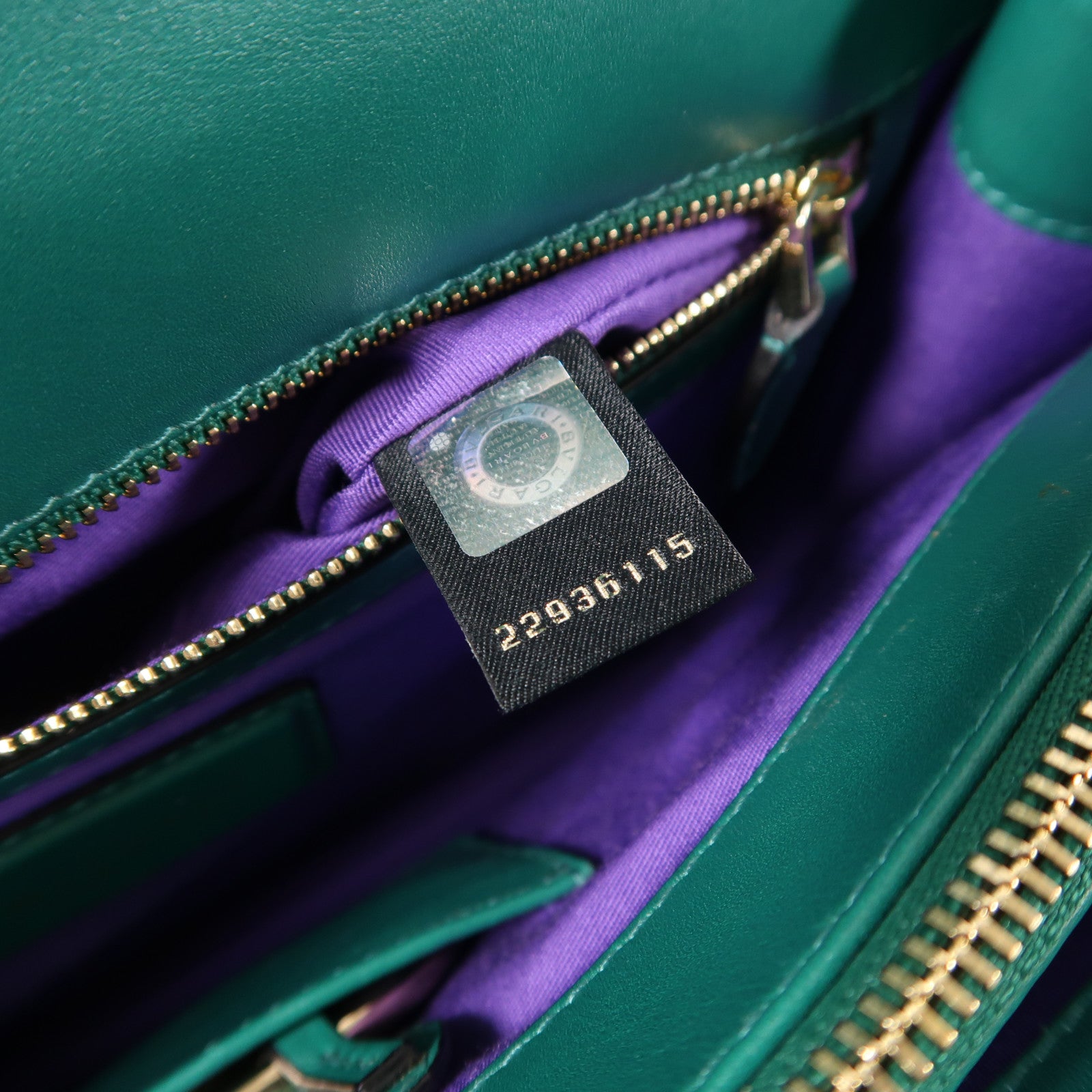 BVLGARI 牛皮皮革Serpenti Forever金扣鏈帶肩背袋