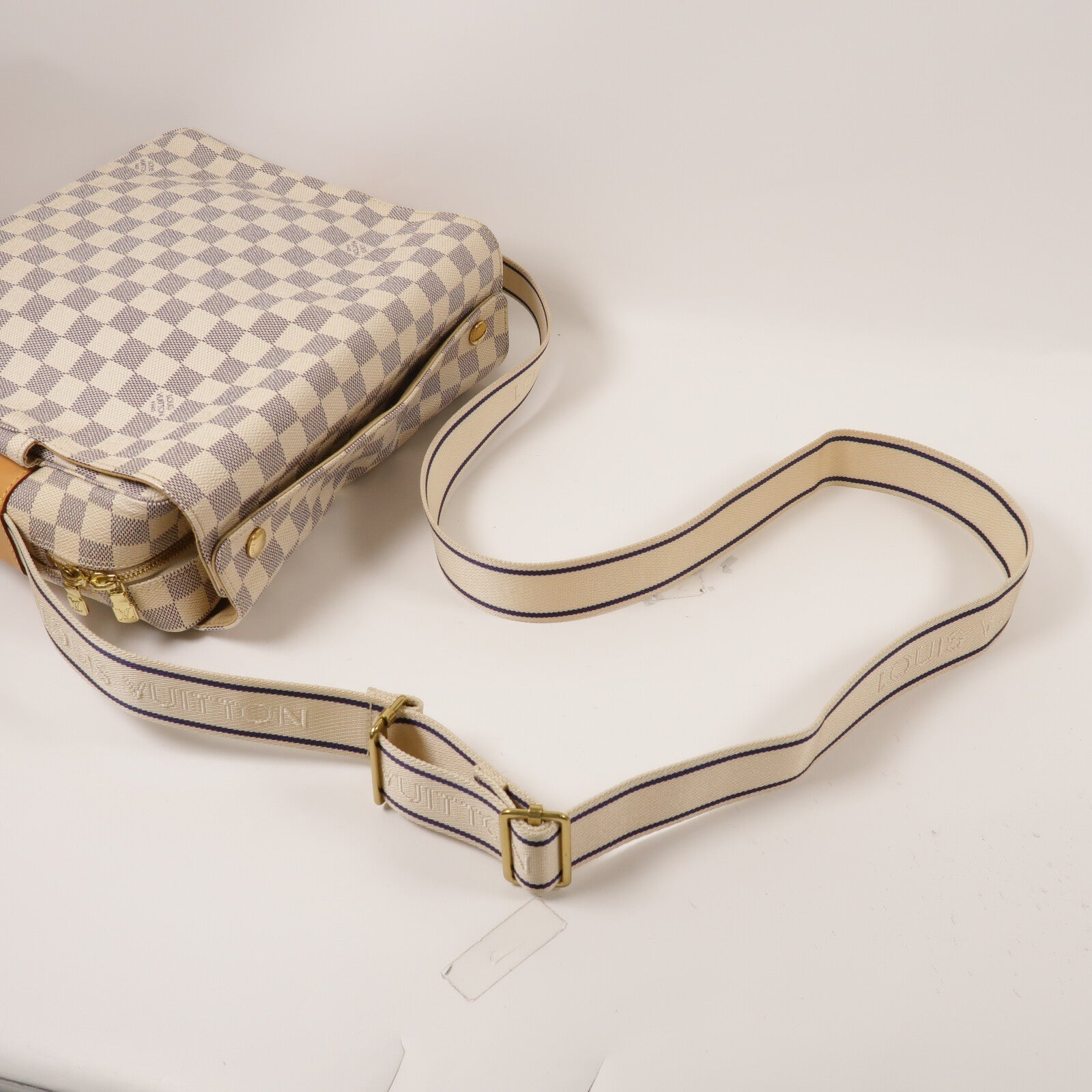 LOUIS VUITTON Damier Azur Naviglio肩背袋