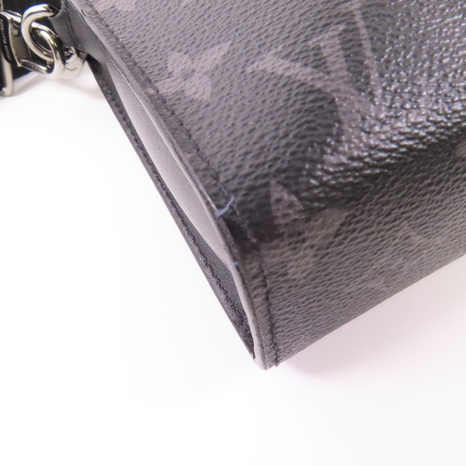 LOUIS VUITTON Monogram Eclipse Gaston銀扣肩背袋