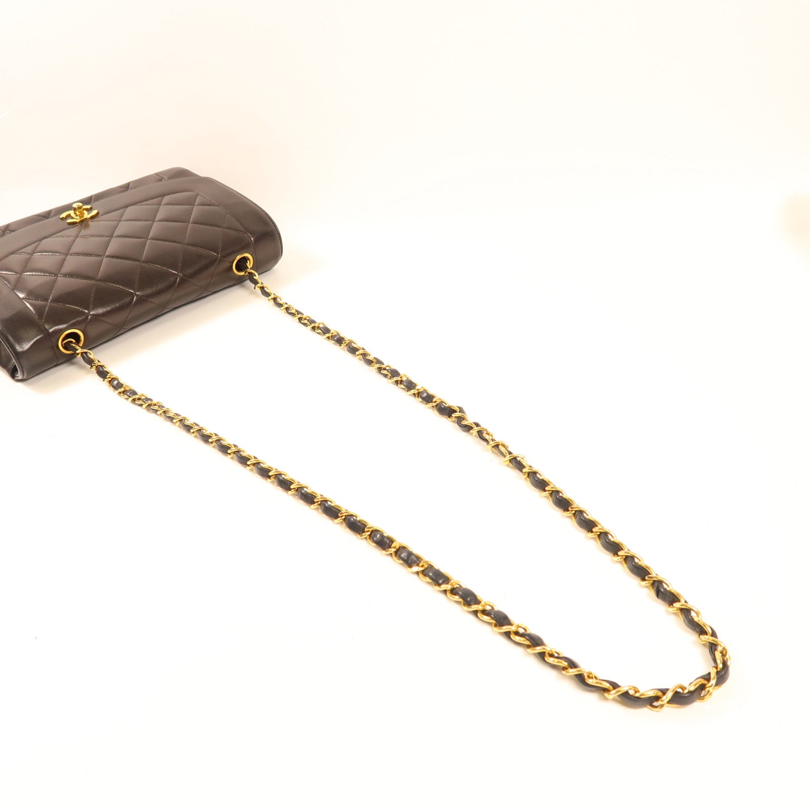 CHANEL 羊皮皮革Diana Shoulder金扣鏈帶肩背袋
