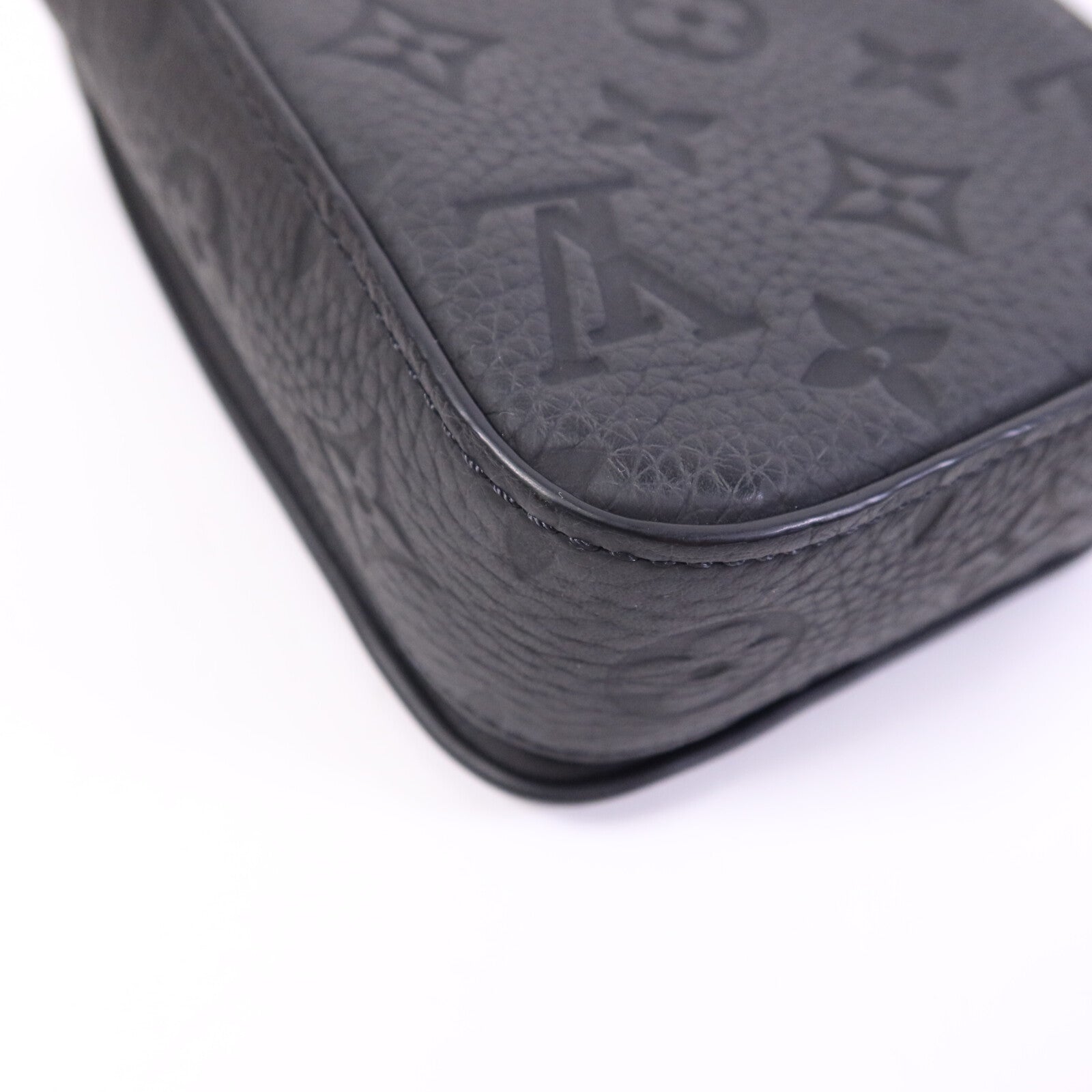 LOUIS VUITTON Monogram Taurillon S-Lock肩背袋