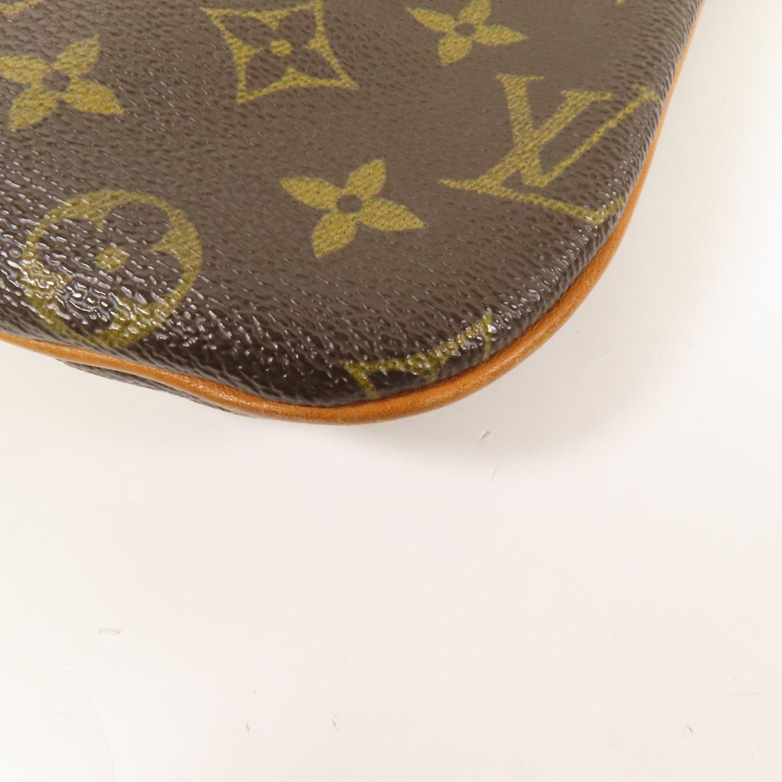 LOUIS VUITTON Monogram Pochette Bosphore金扣肩背袋棕色