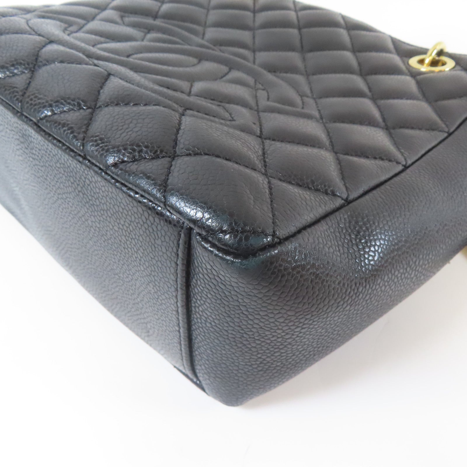 CHANEL 菱格Caviar皮革Shoulder Bag金扣鏈帶肩背袋黑色