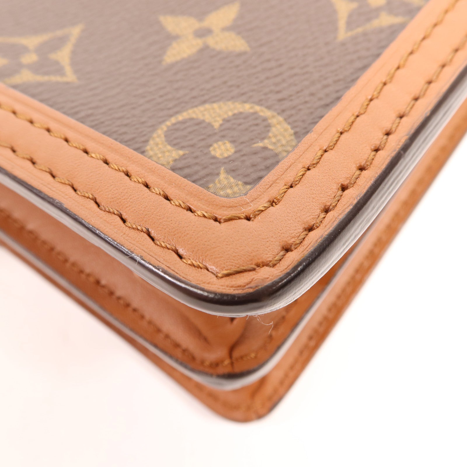 LOUIS VUITTON Monogram Reverse Mini Dauphine金扣肩背袋