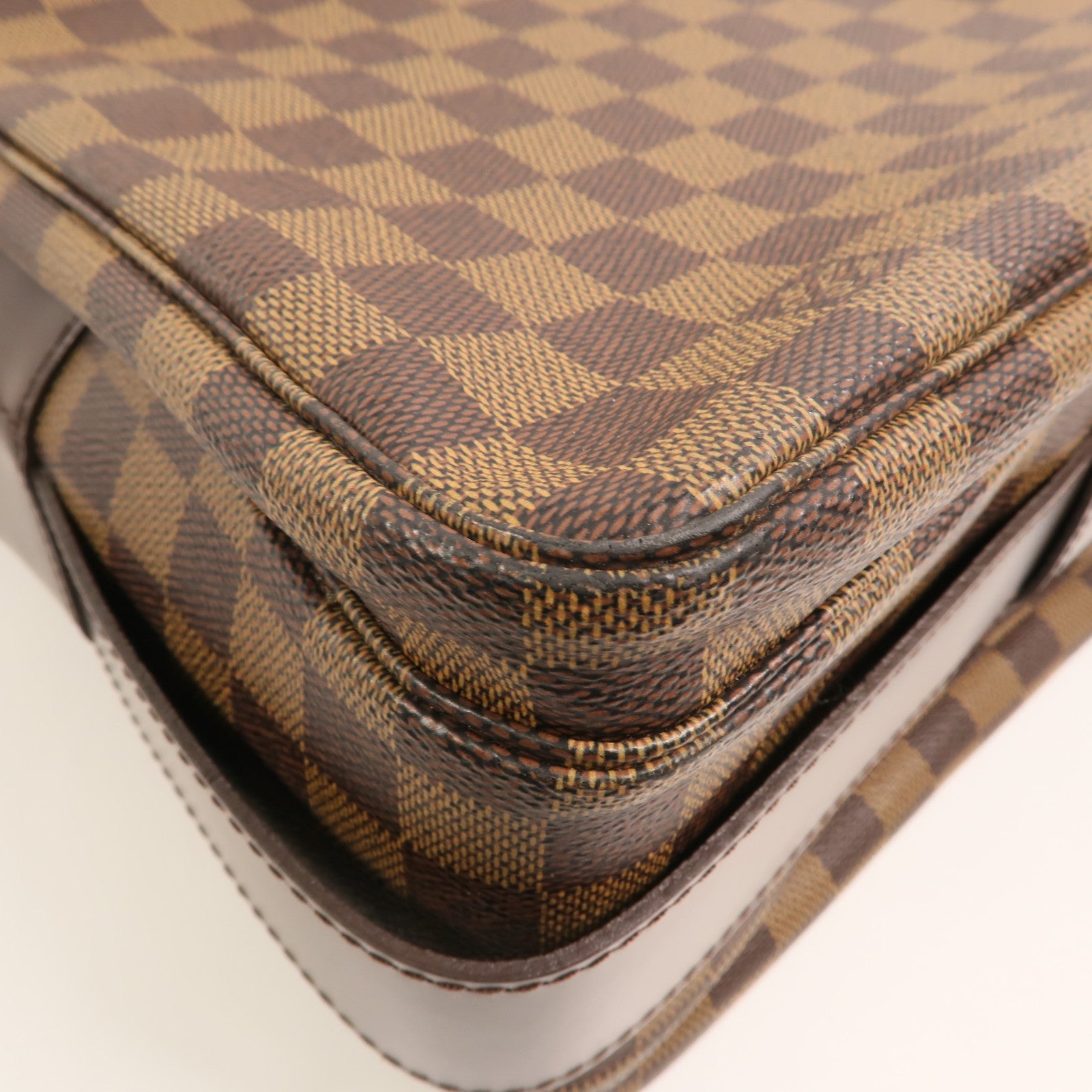 LOUIS VUITTON Damier Naviglio金扣肩背袋