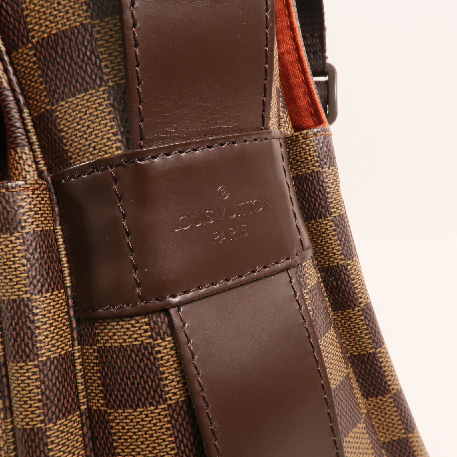 LOUIS VUITTON Damier Naviglio金扣肩背袋