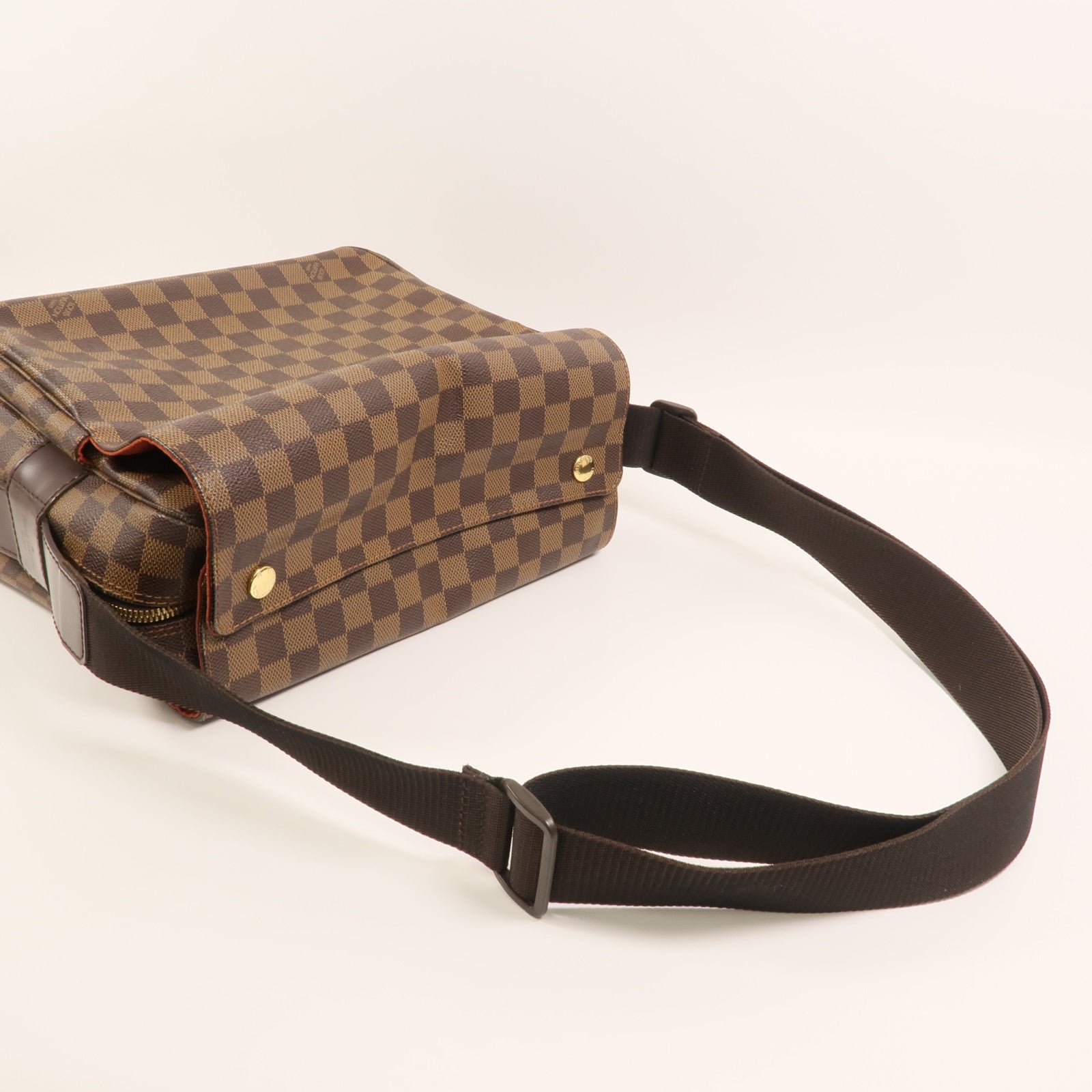 LOUIS VUITTON Damier Naviglio金扣肩背袋