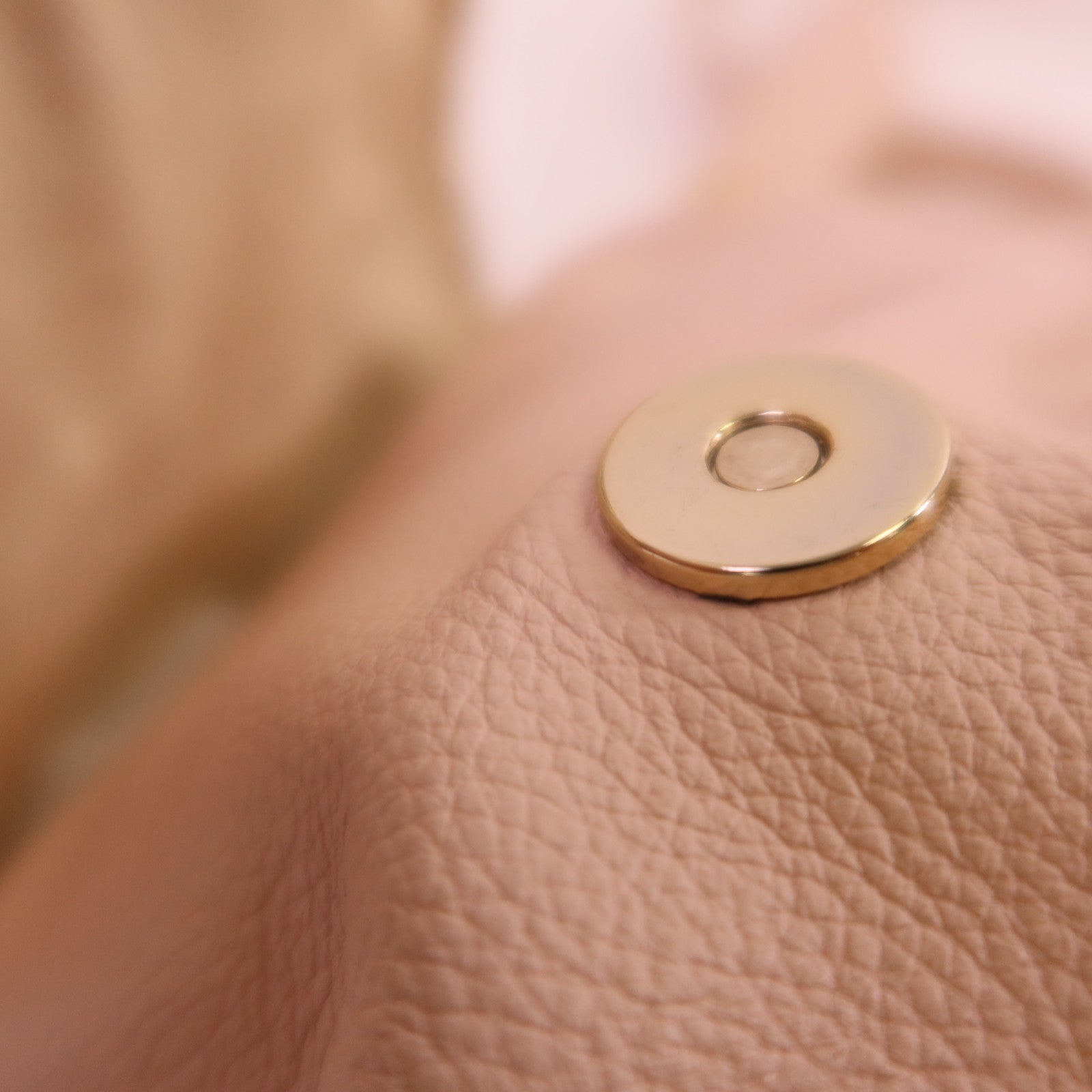 SEE BY CHLOE 牛皮皮革Shoulder Bag金扣肩背袋