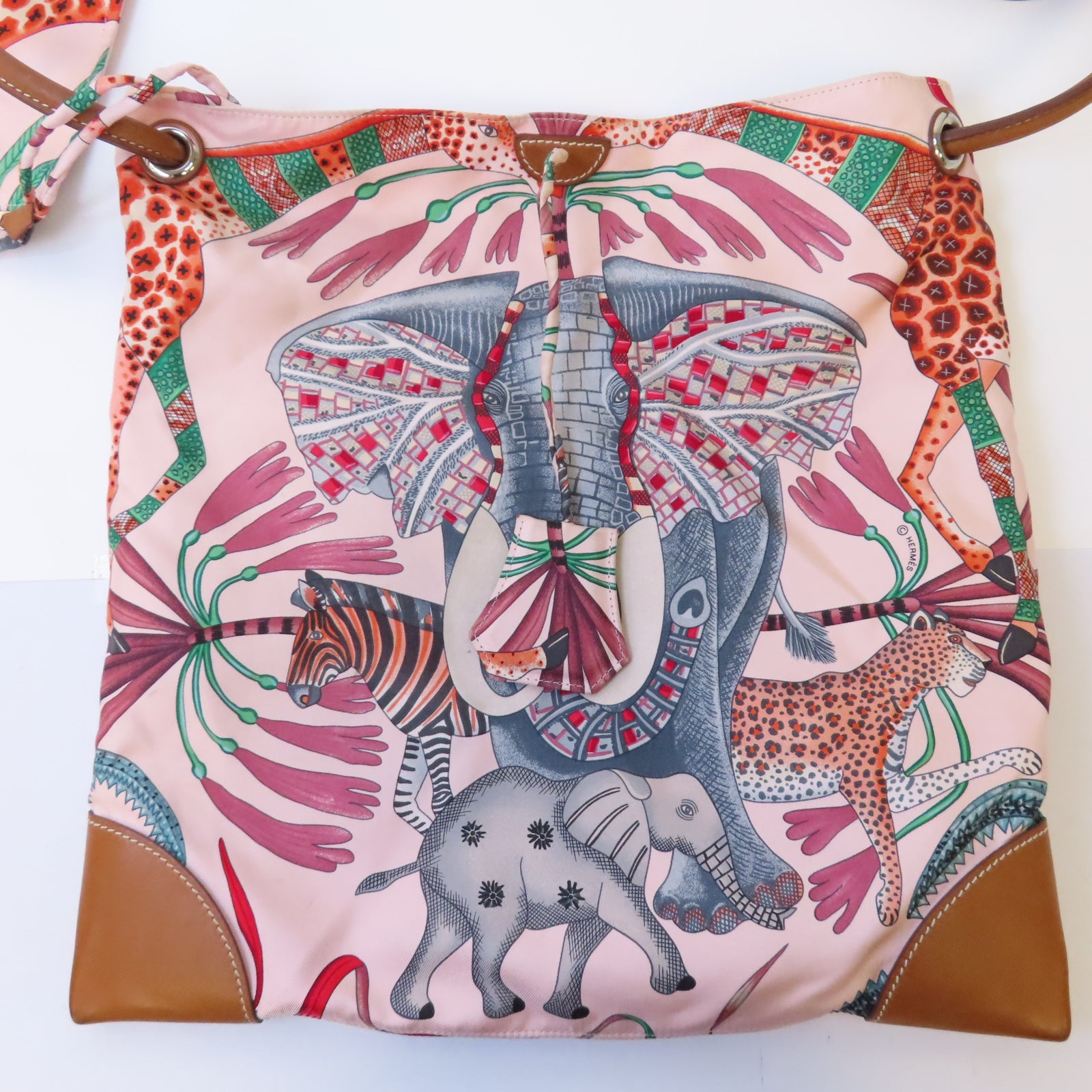 HERMES 絲質Silk City Bag銀扣肩背袋粉紅色