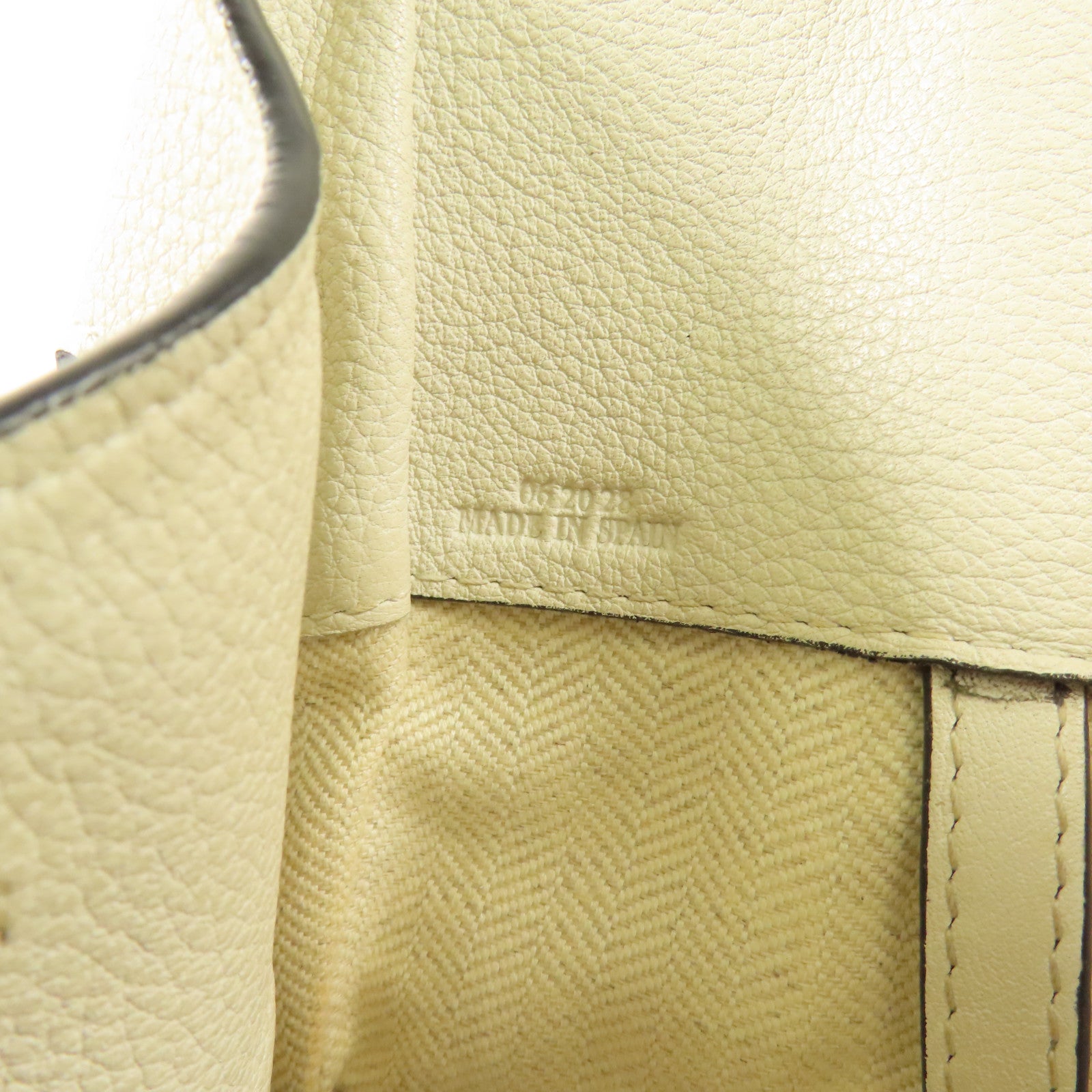 LOEWE SHW Hammock 2way Shoulder Hand Bag Calfskin Leather White