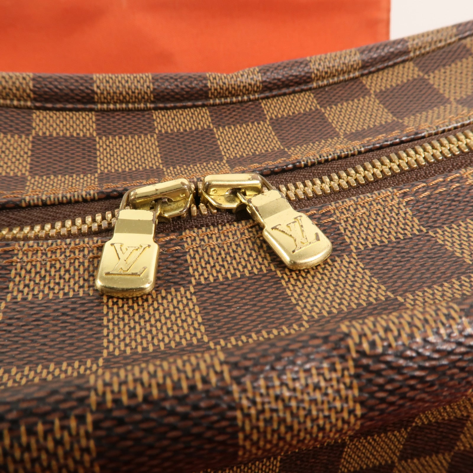 LOUIS VUITTON Damier Naviglio金扣肩背袋