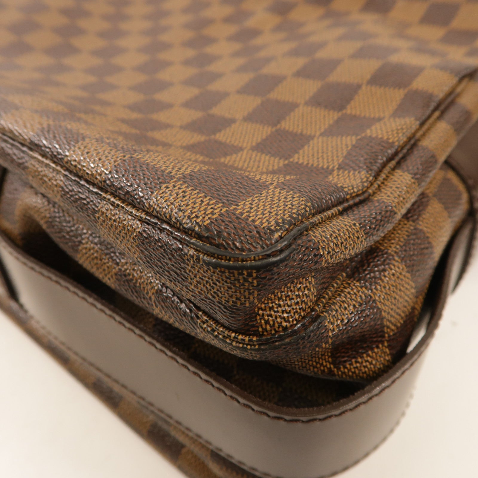 LOUIS VUITTON Damier Naviglio金扣肩背袋