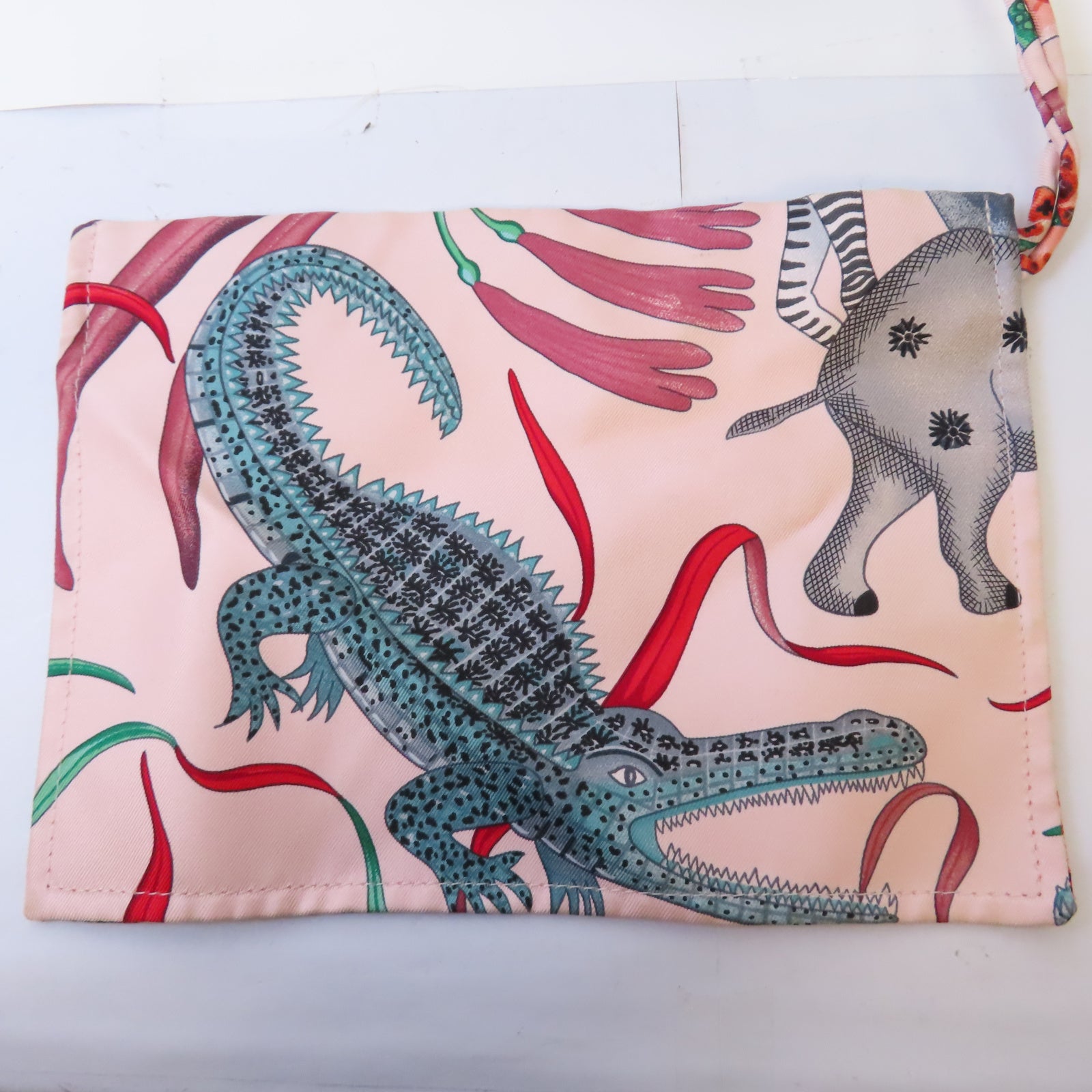 HERMES 絲質Silk City Bag銀扣肩背袋粉紅色