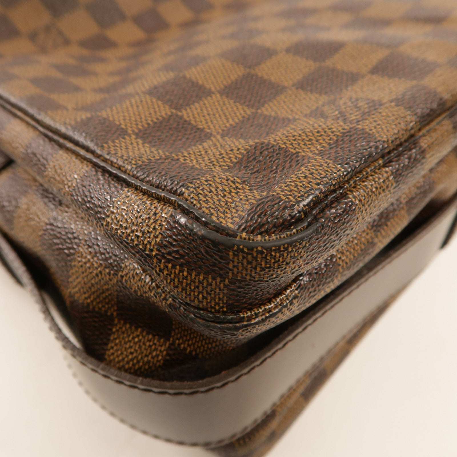 LOUIS VUITTON Damier Naviglio金扣肩背袋