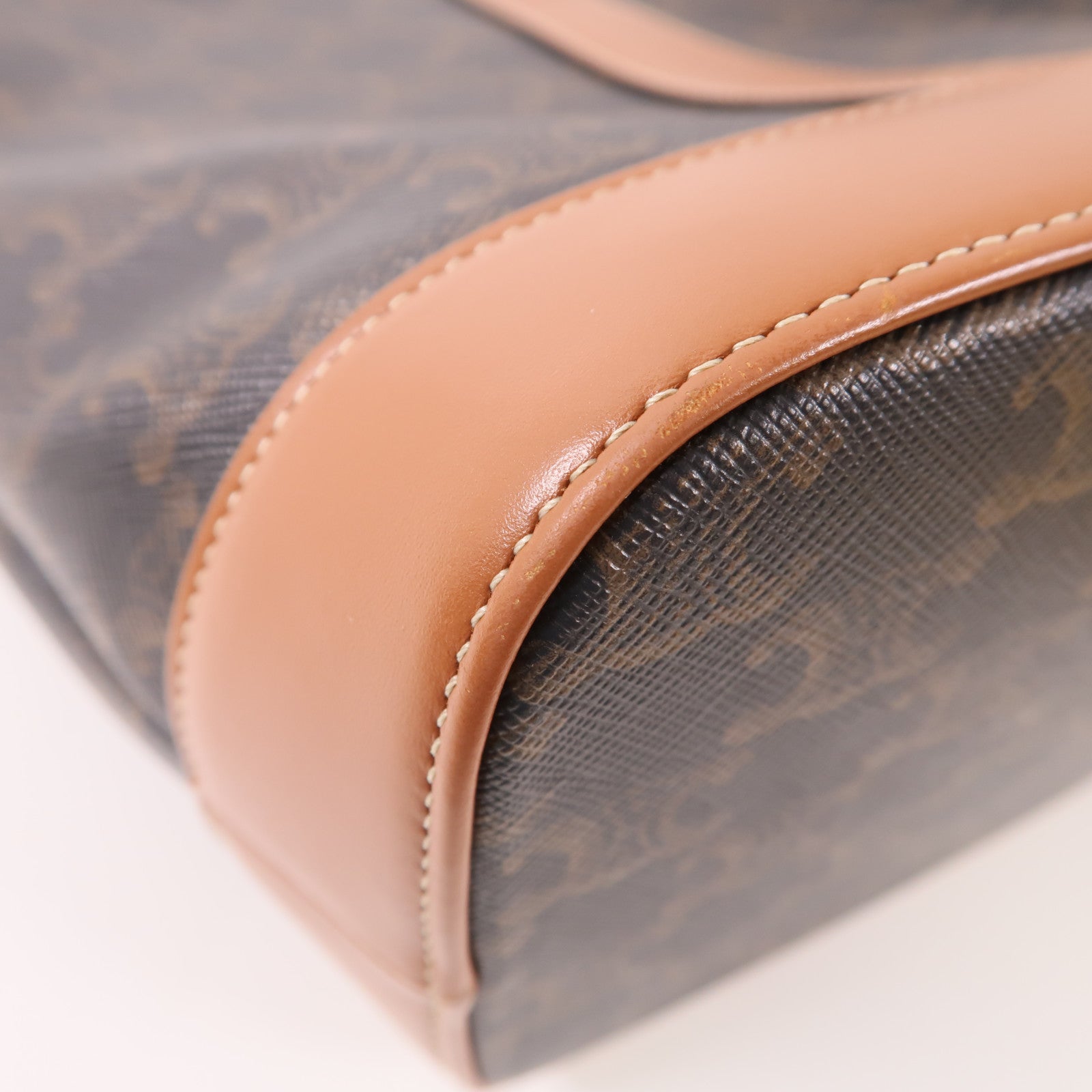 CELINE 塗層帆布Triomphe Bucket金扣肩背袋