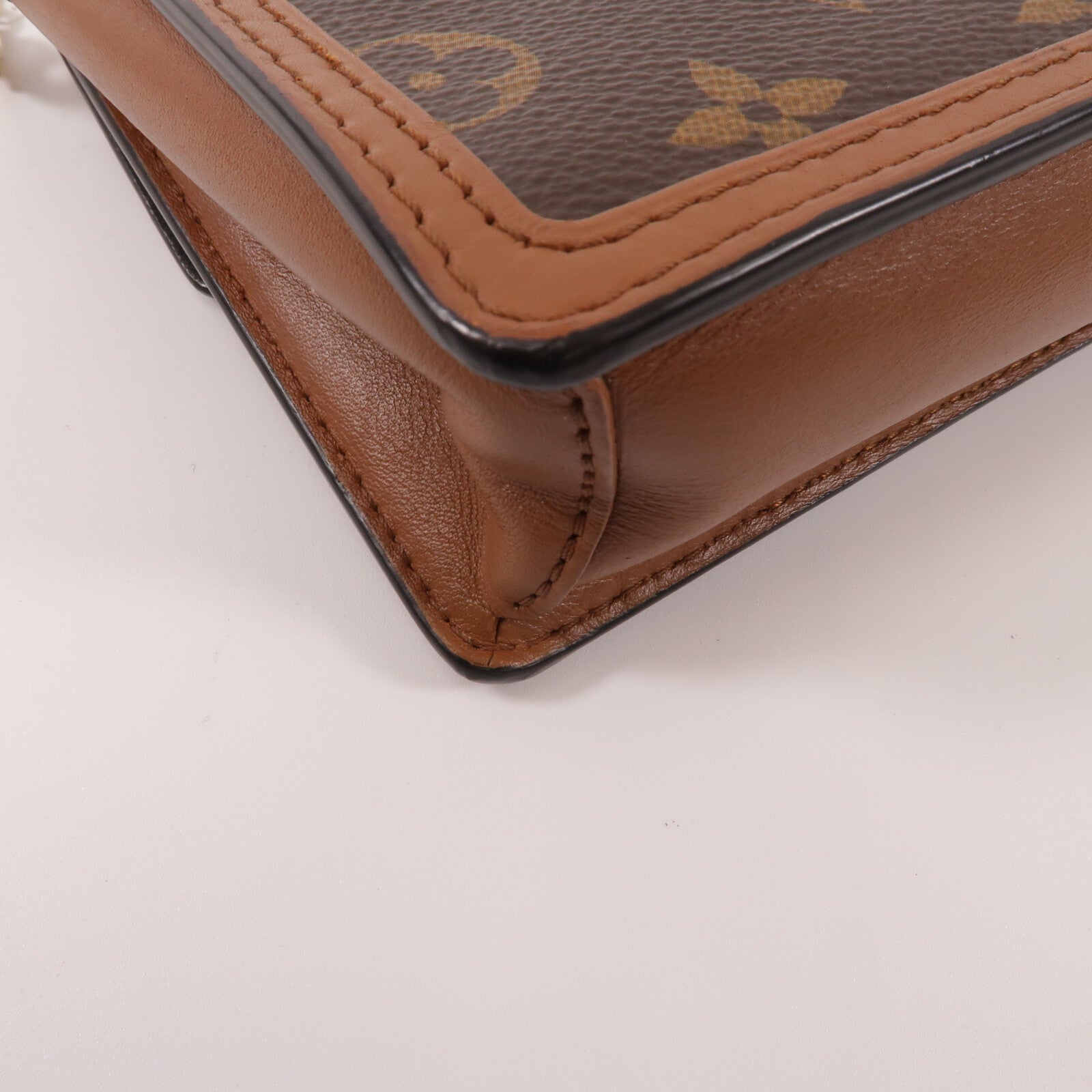 LOUIS VUITTON Monogram Reverse Dauphine肩背袋
