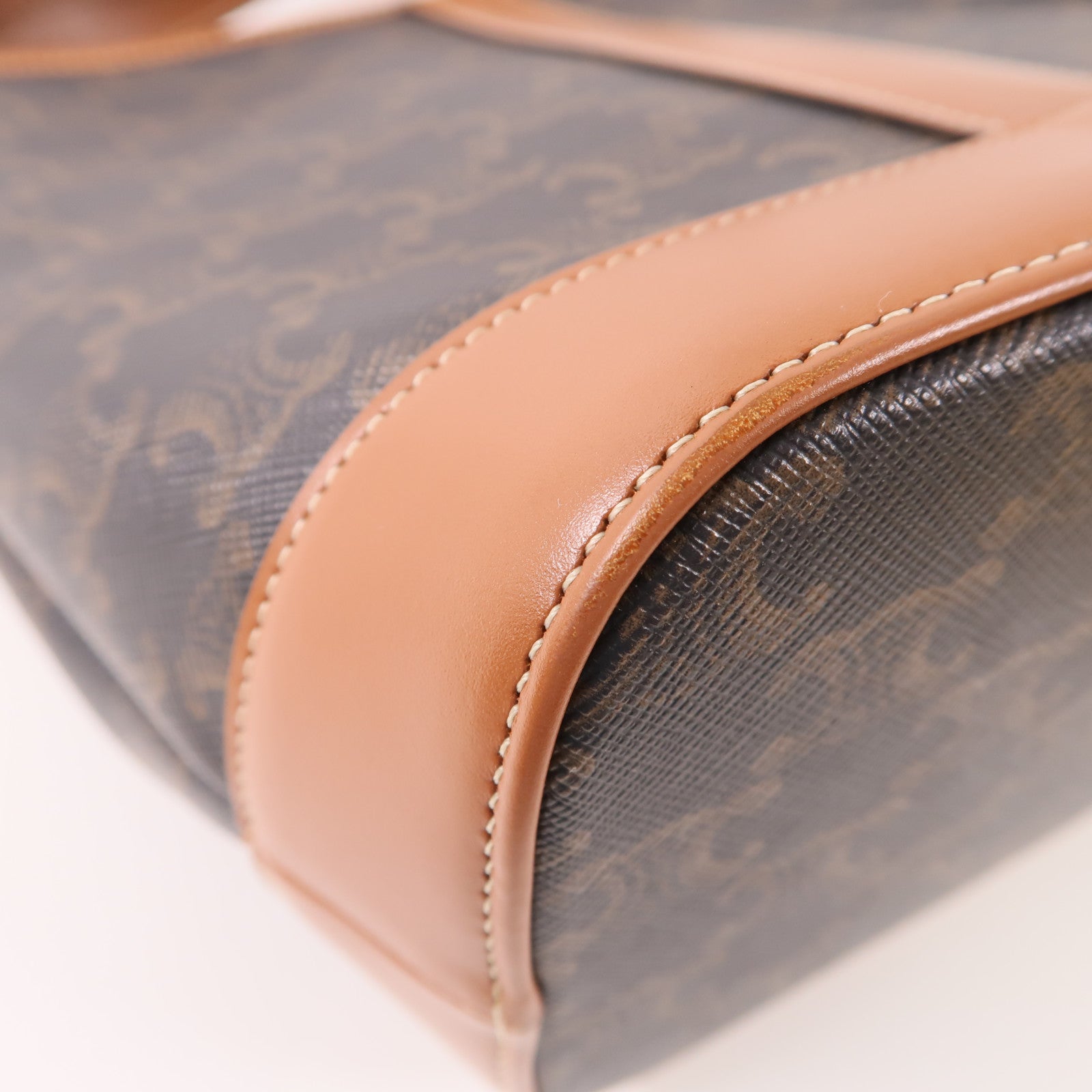 CELINE 塗層帆布Triomphe Bucket金扣肩背袋