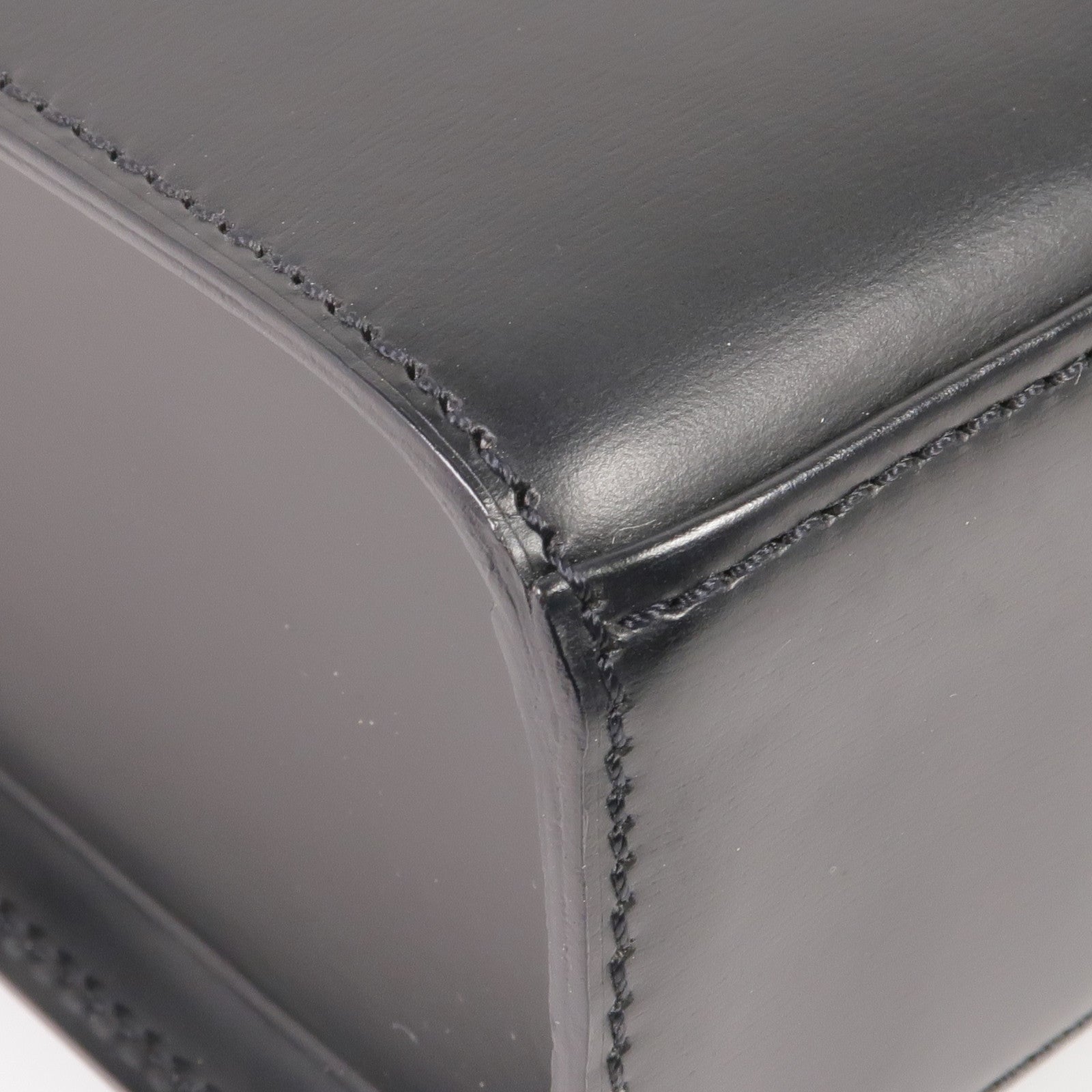 CARTIER 牛皮皮革Handbag金扣手挽袋
