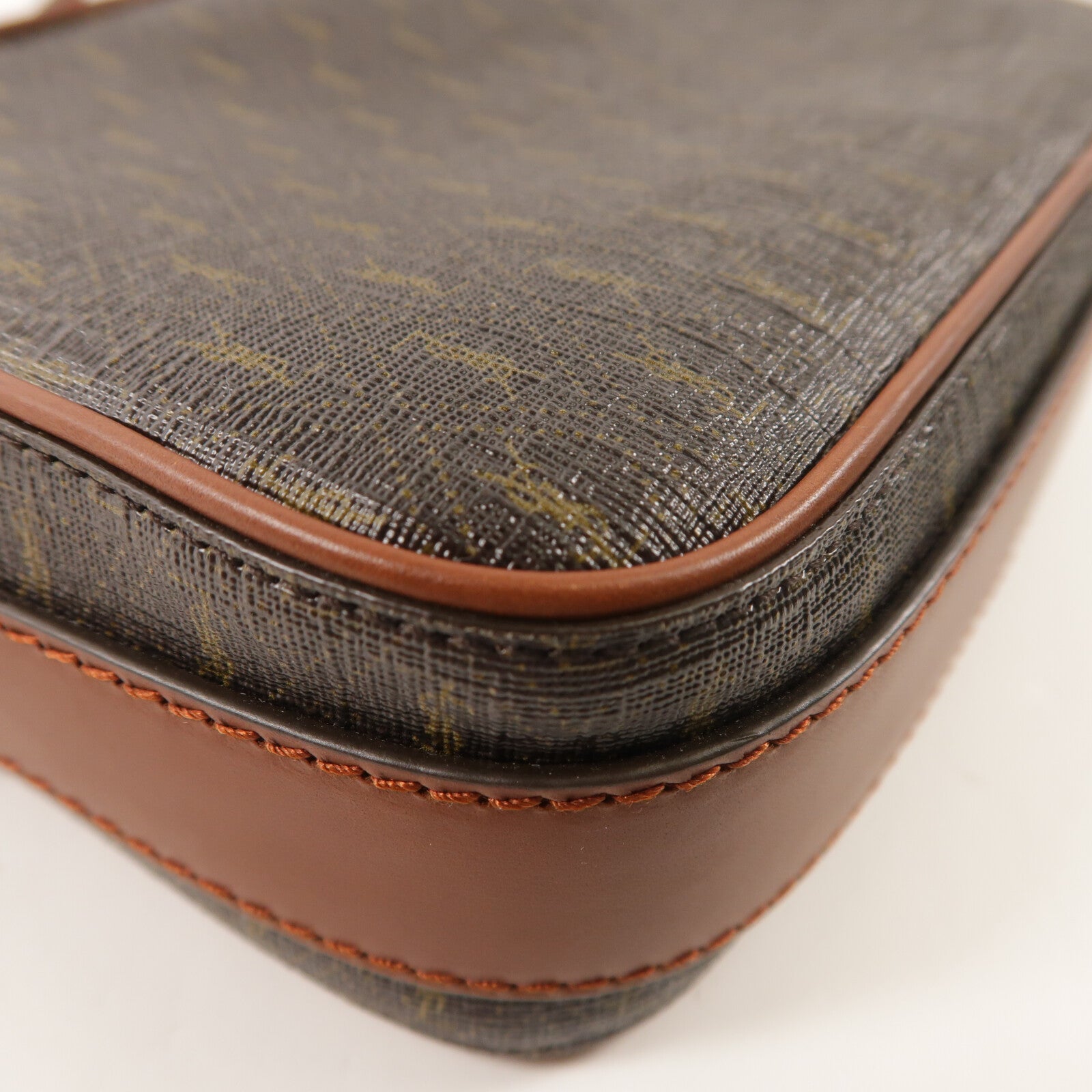 SAINT LAURENT 塗層帆布Shoulder Bag肩背袋