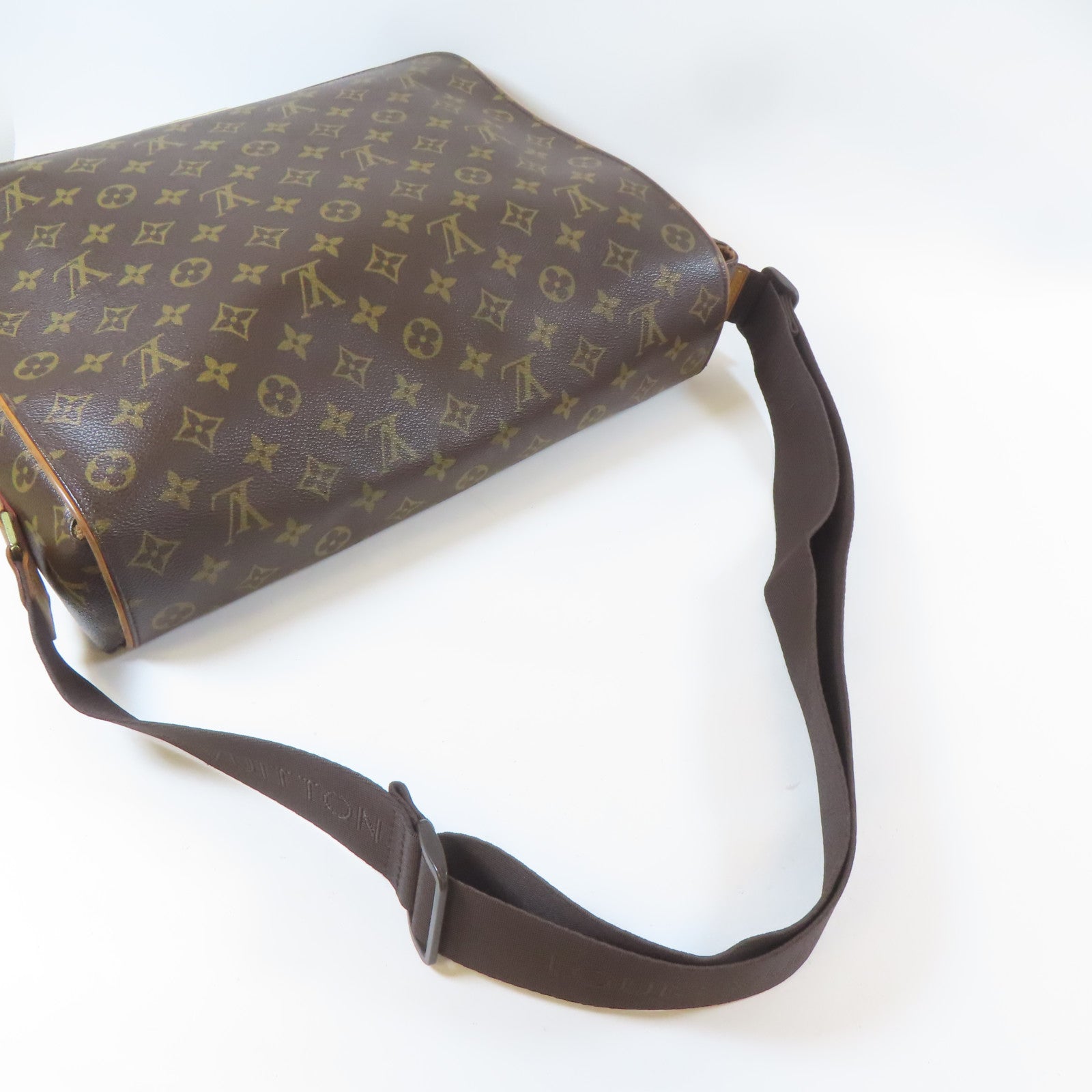 LOUIS VUITTON Monogram Abbesses金扣肩背袋啡色