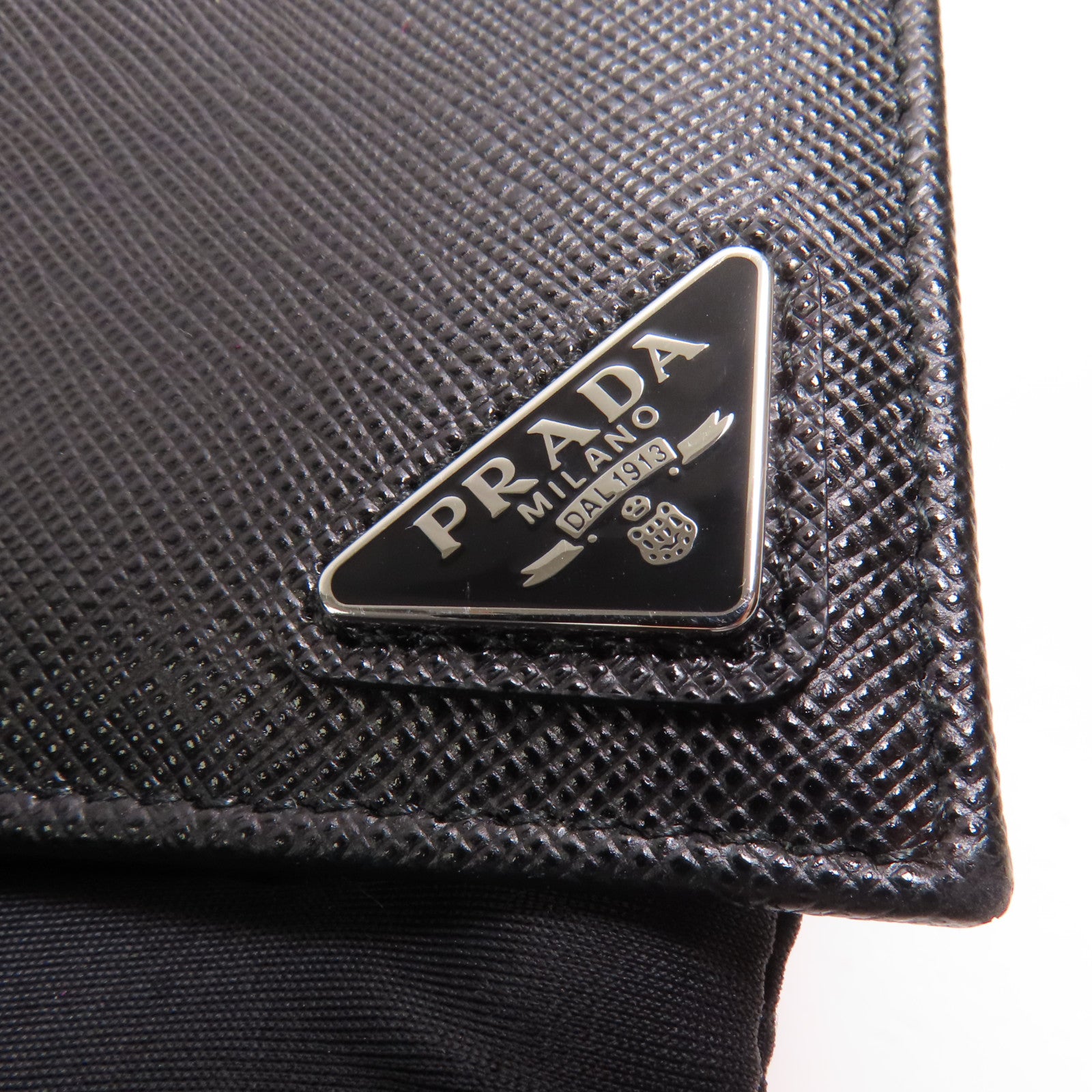 PRADA 牛皮皮革Wallet銀扣錢包