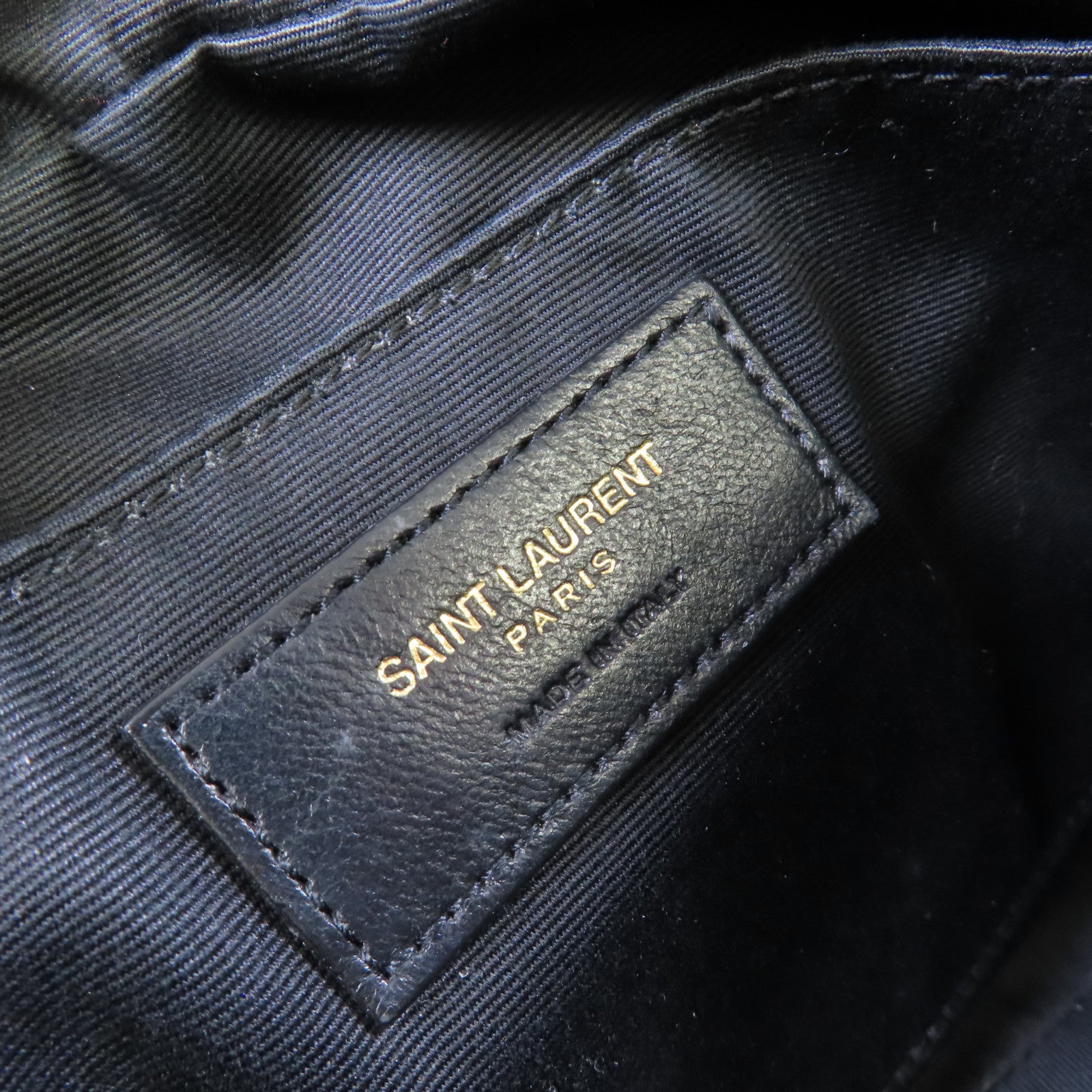 SAINT LAURENT 斜紋牛皮皮革Lou Camera Shoulder Bag金扣肩背袋灰色