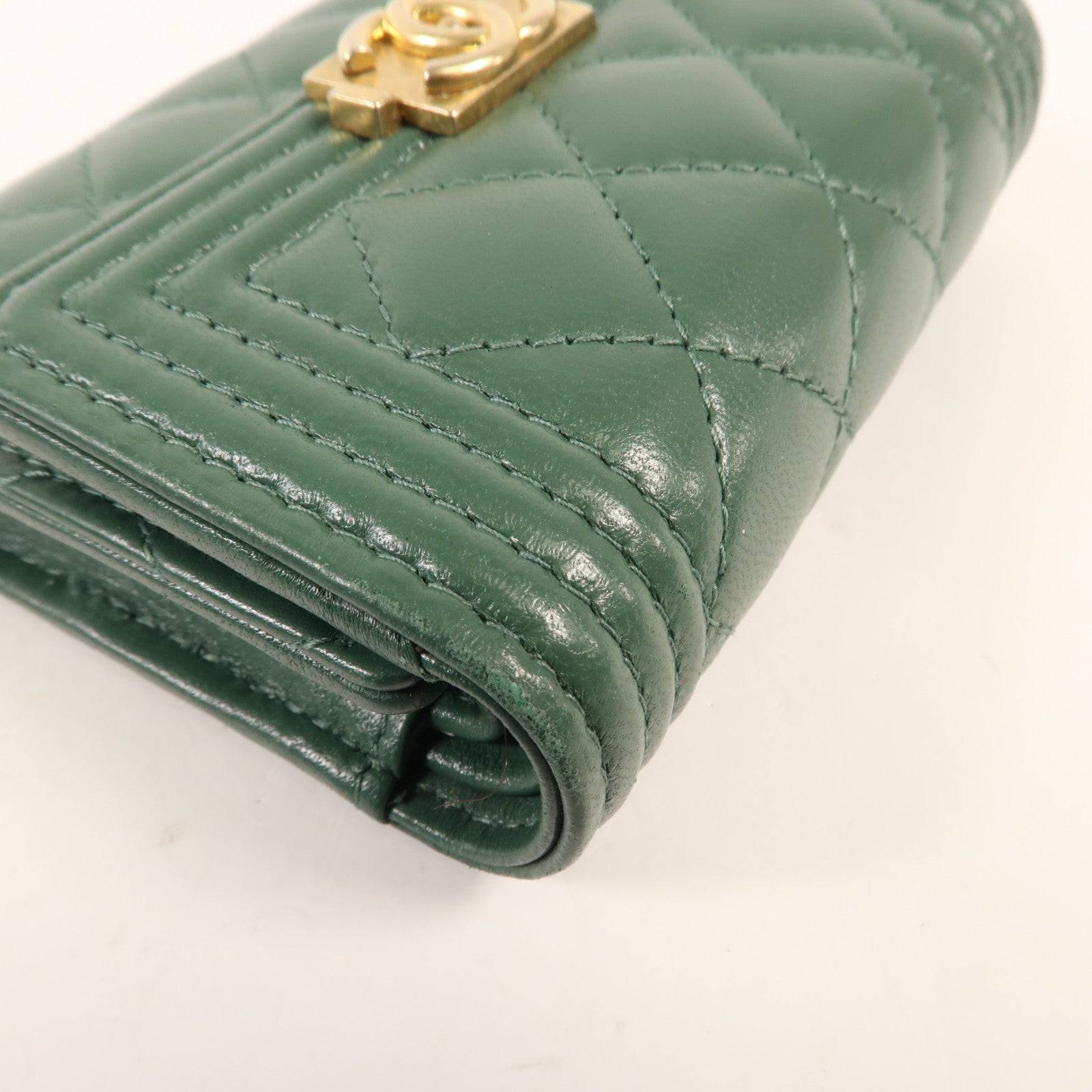 CHANEL 羊皮皮革Boy Chanel Three-fold Wallet金扣錢包