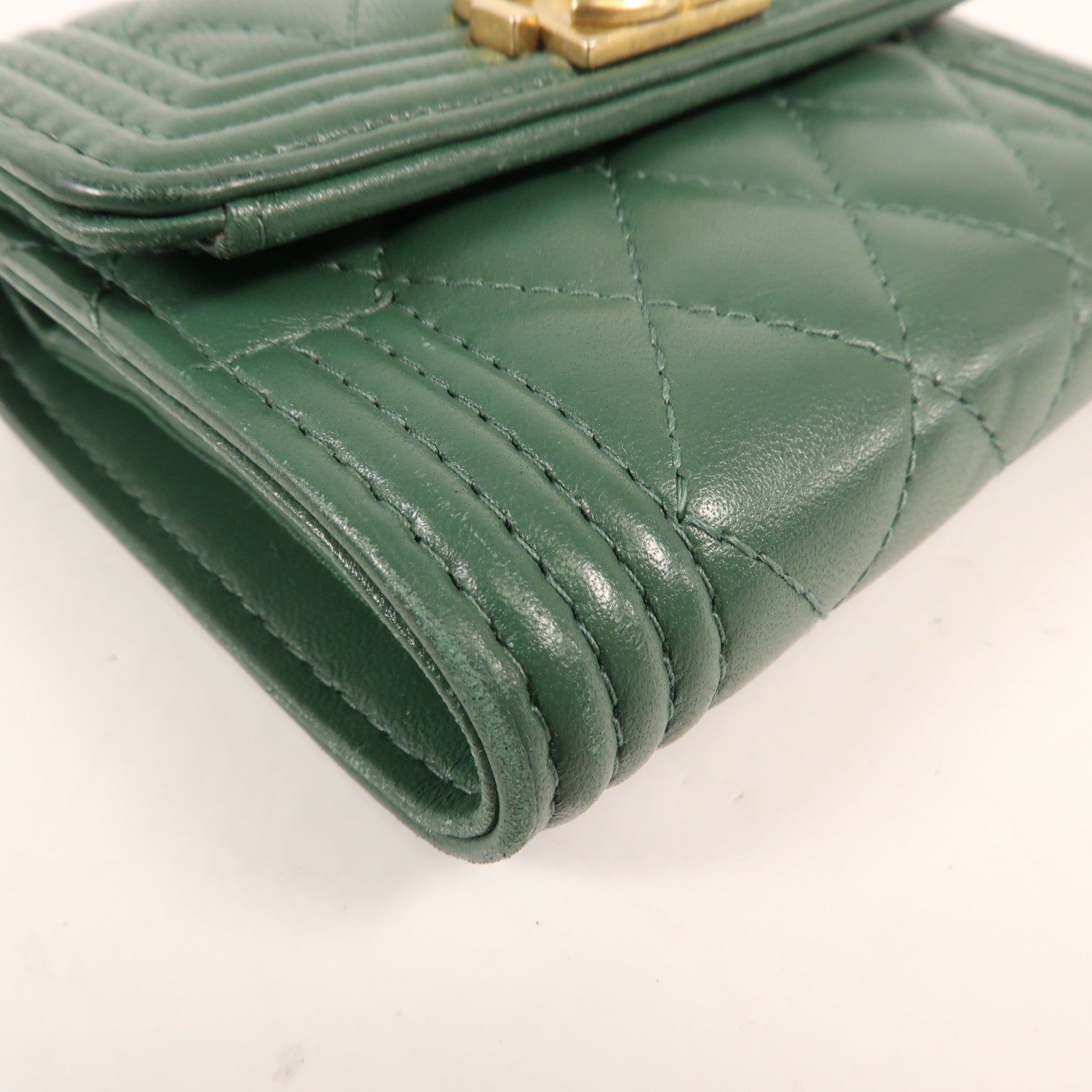CHANEL 【激減優惠】羊皮皮革Boy Chanel Three-fold Wallet金扣錢包