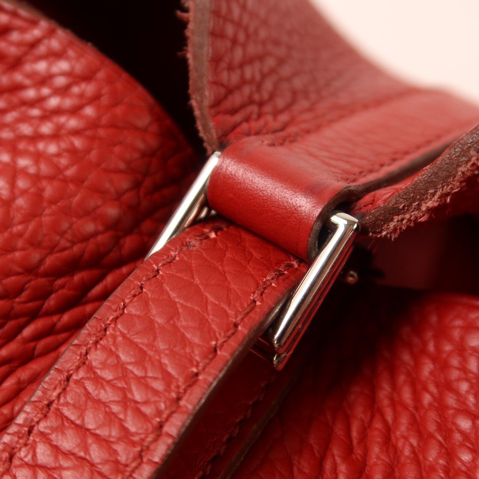 HERMES Clemence皮革Picotin MM扣手挽袋Rouge Garance