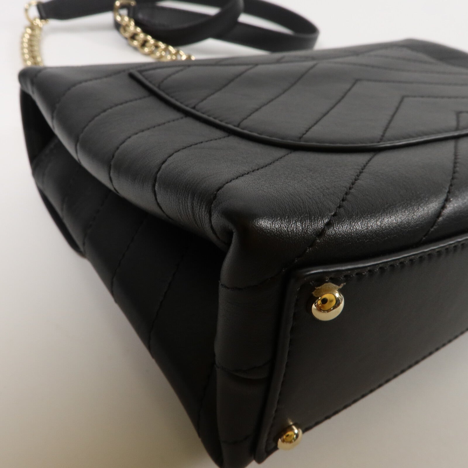 CHANEL 牛皮皮革Chain Shoulder鏈帶肩背兩用袋