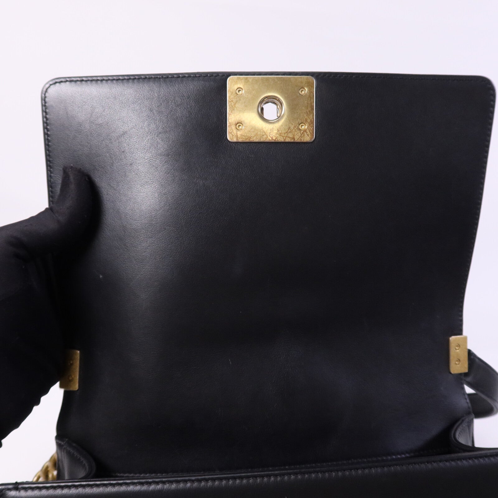 CHANEL 羊皮皮革Boy 25金扣鏈帶肩背袋