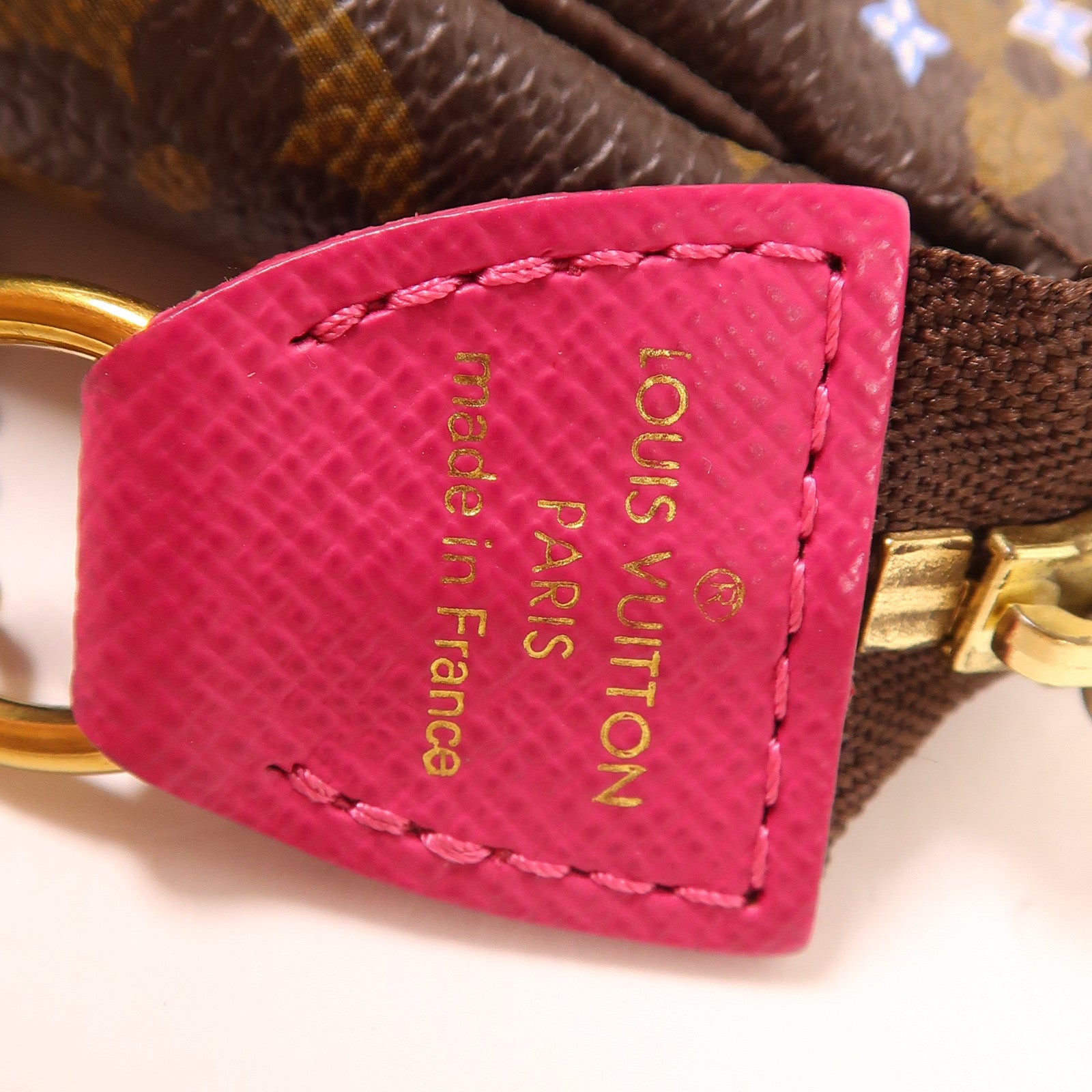 LOUIS VUITTON Monogram Pochette Accessories金扣手挽袋