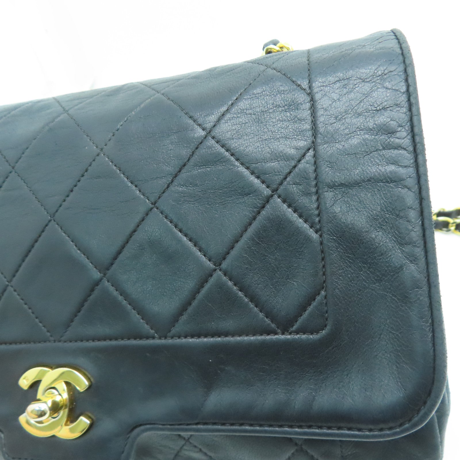 CHANEL 菱格羊皮皮革Chain Shoulder金扣肩背袋黑色