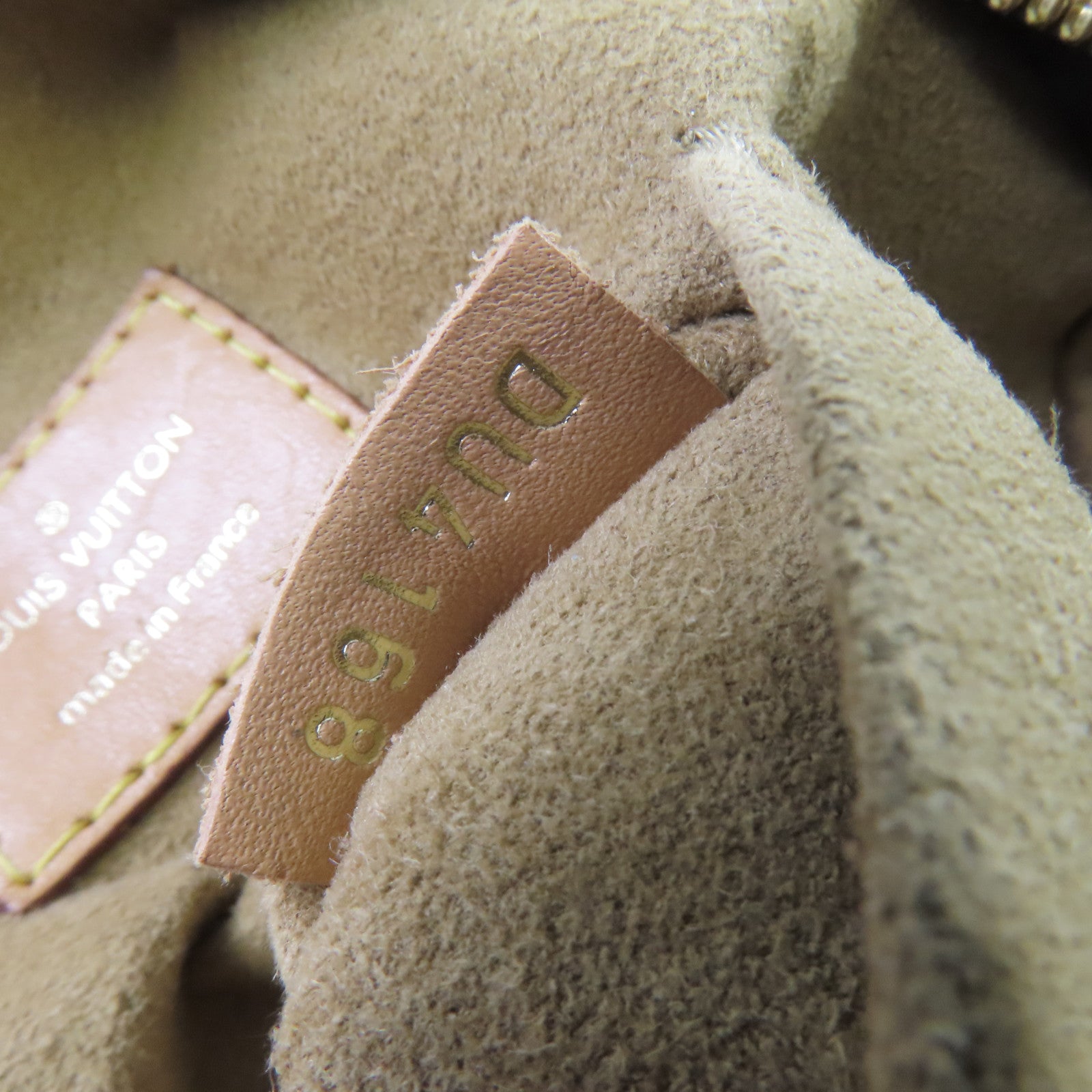 LOUIS VUITTON Monogram Boite Chapeau Souple MM Shoulder Bag金扣肩背袋啡色