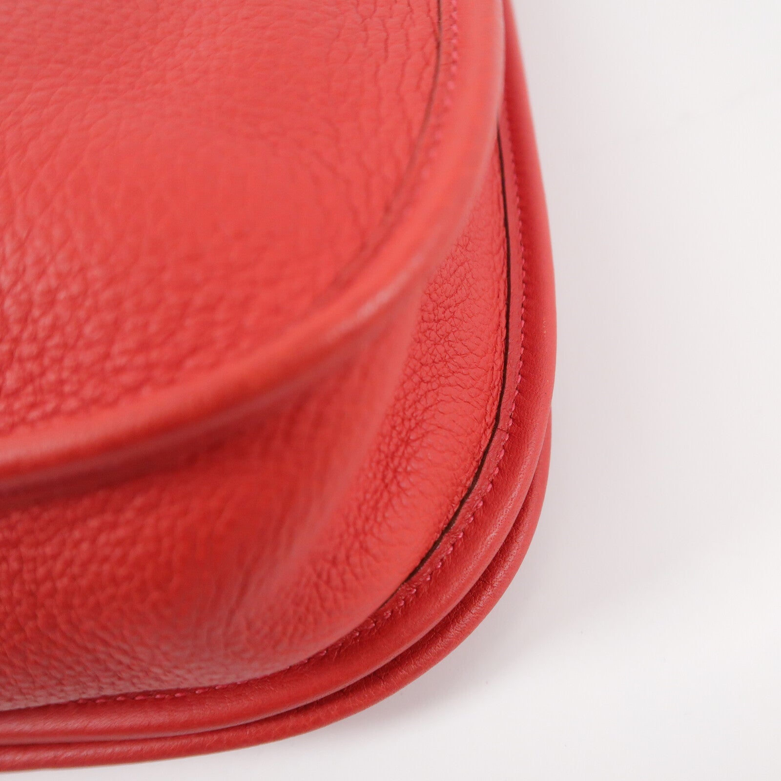 HERMES Clemence皮革Evelyne PM肩背袋Rouge Casaque