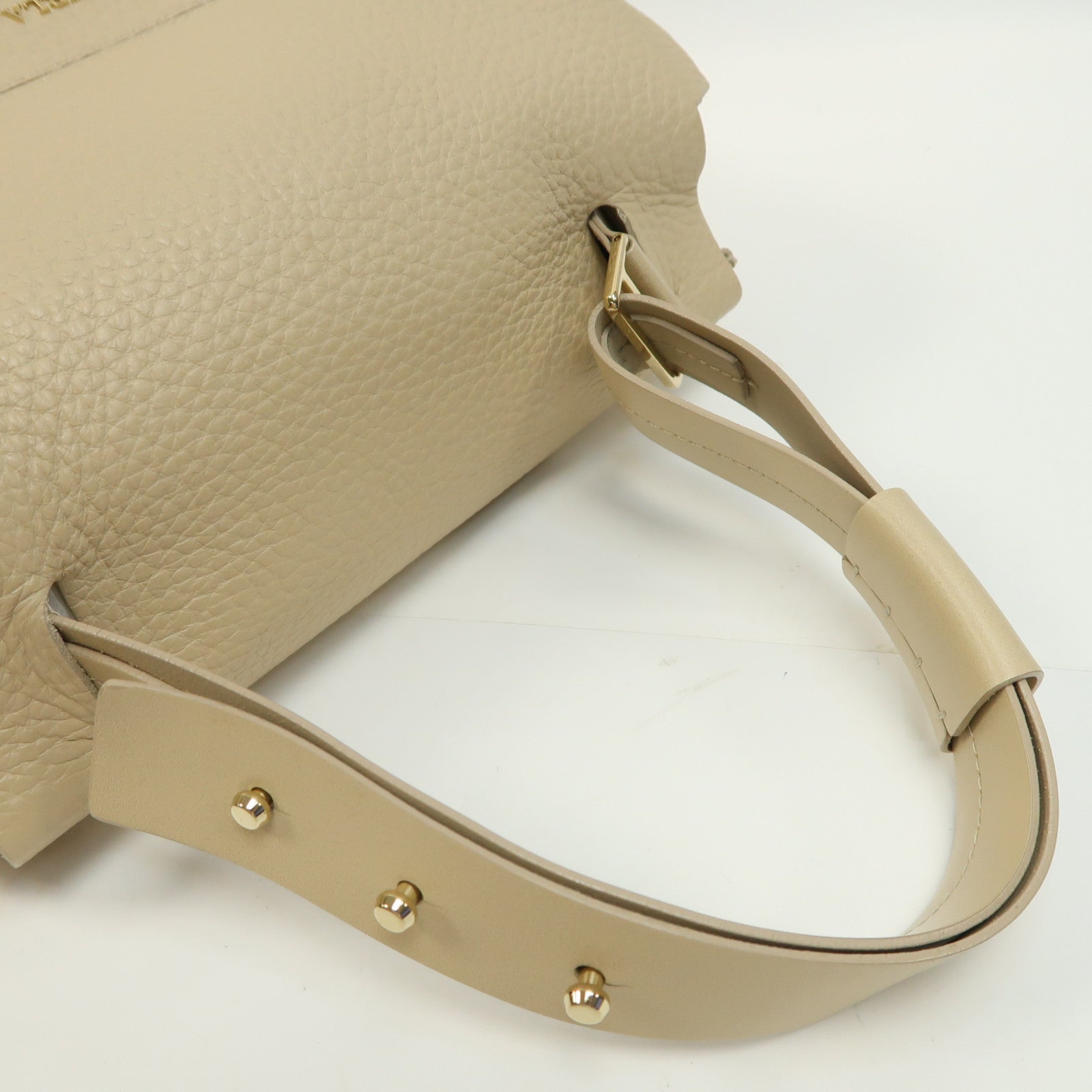 Furla 牛皮皮革Capriccio Medium金扣肩背袋米色