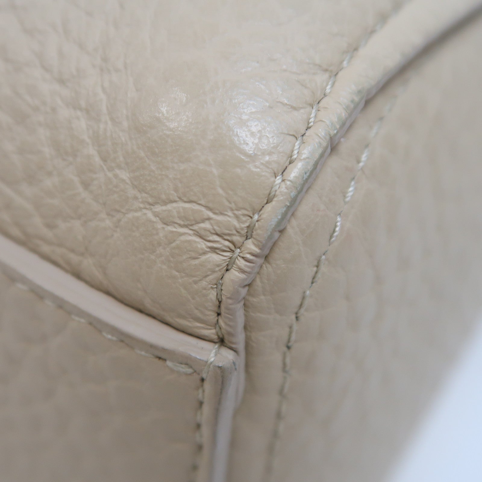 Furla 牛皮皮革Capriccio Medium金扣肩背袋米色