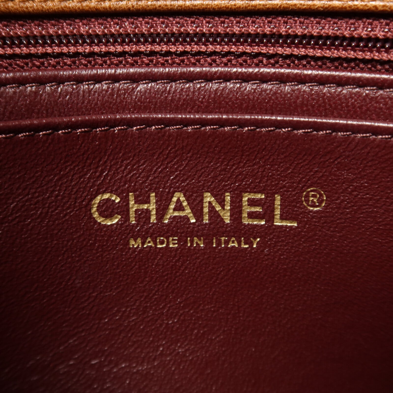 CHANEL 牛皮皮革Chain Shoulder金扣鏈帶肩背袋