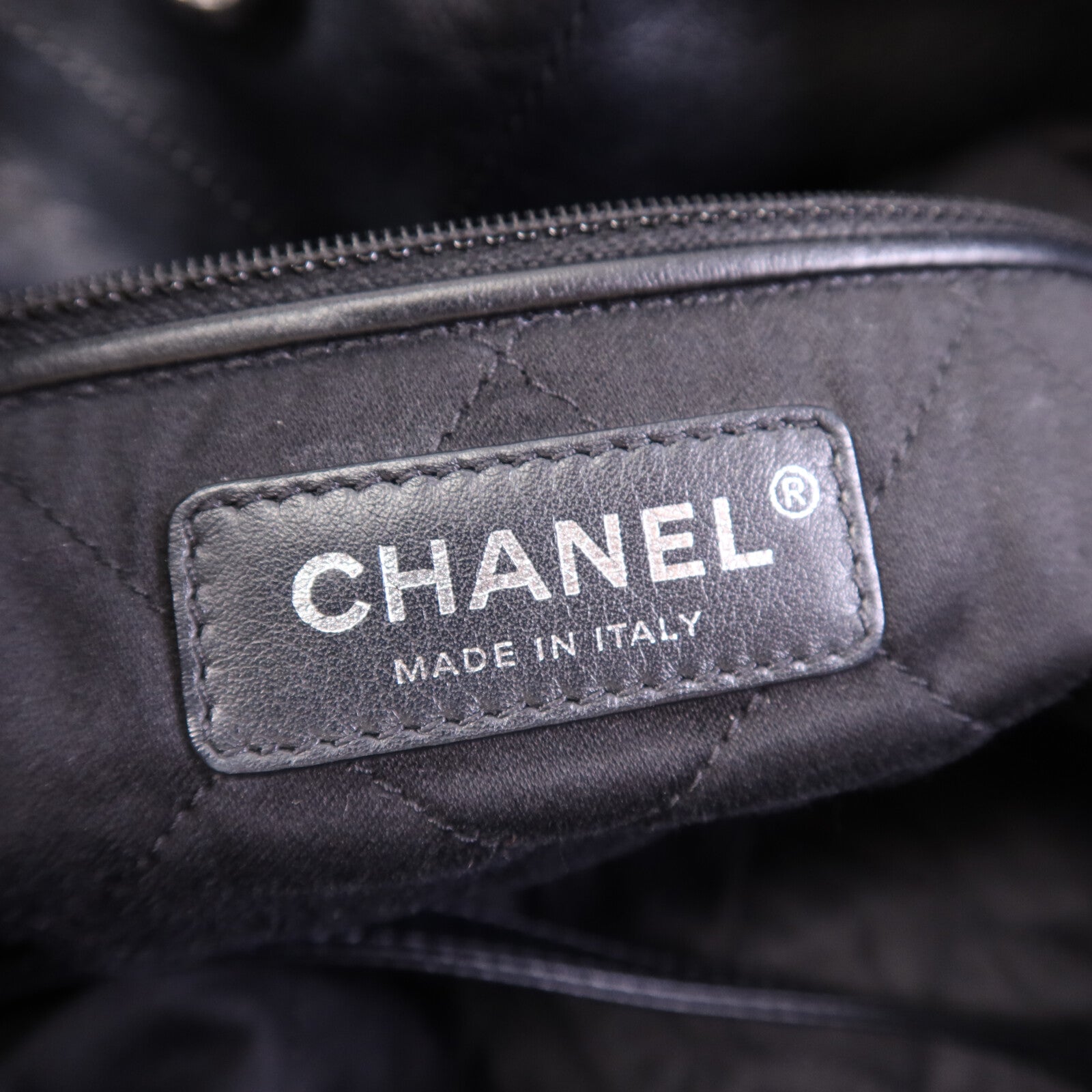 CHANEL 羊皮皮革Chanel 22鏈帶肩背袋