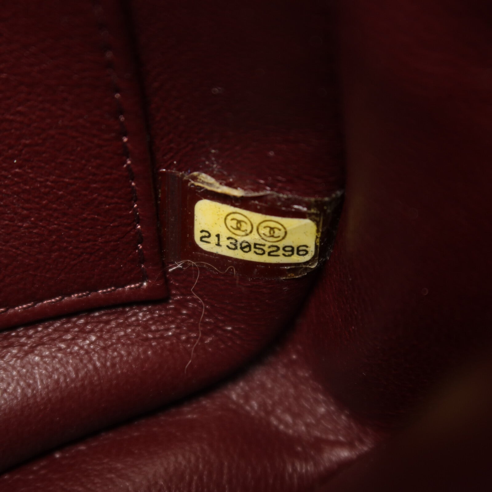 CHANEL 牛皮皮革Chain Shoulder金扣鏈帶肩背袋